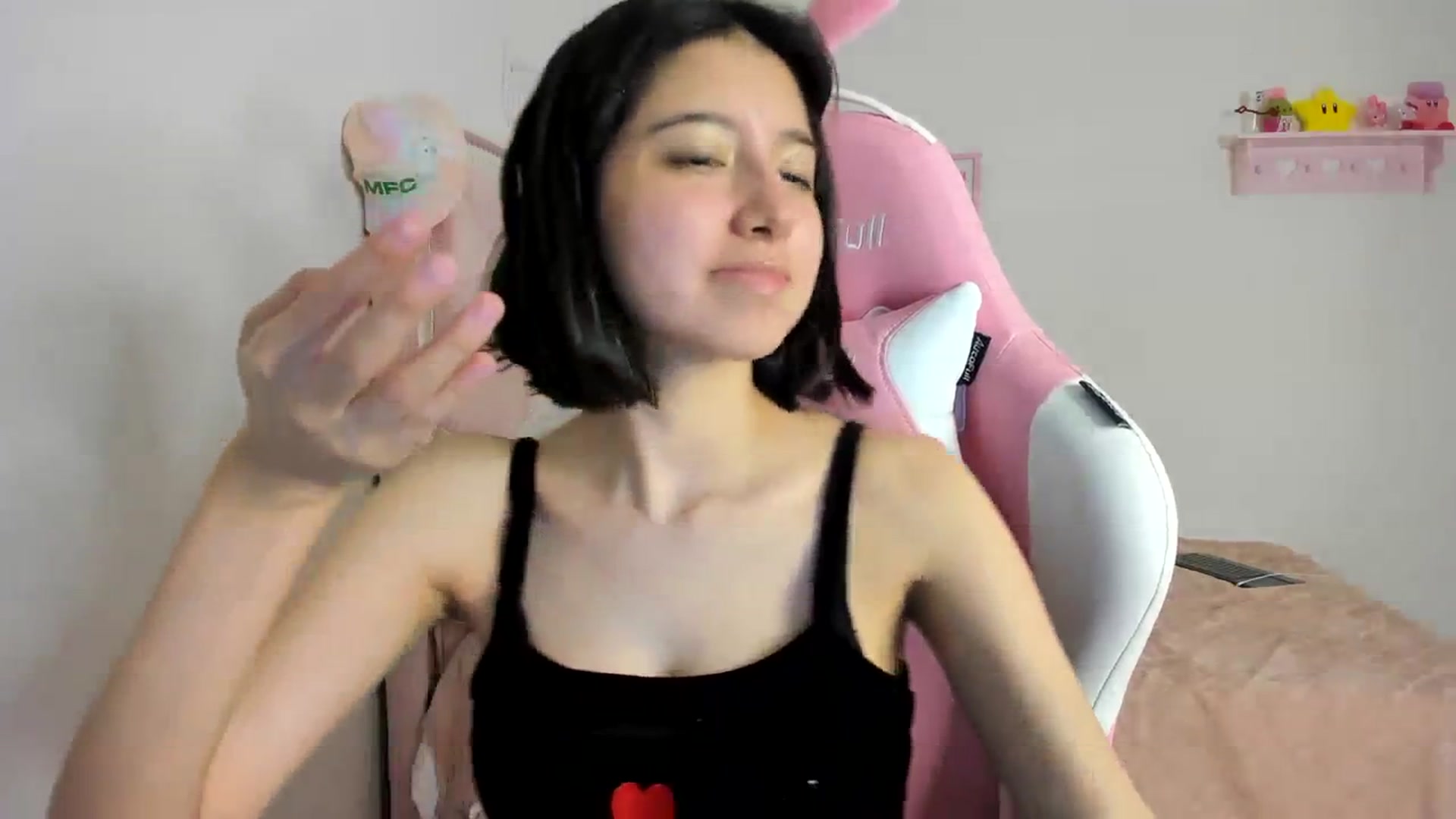 Gallery image thumbnail from Cherrycute666's myfreecams stream on, 04/05/2024, 03:43 image 13 of 20
