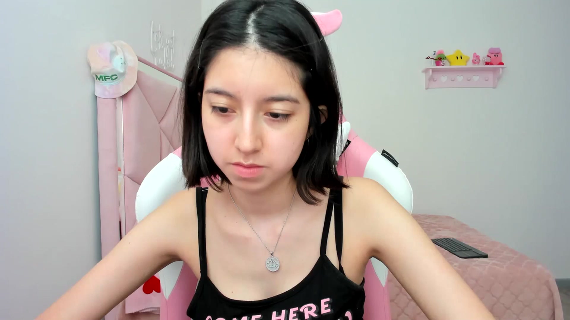 Gallery image thumbnail from Cherrycute666's myfreecams stream on, 04/05/2024, 22:01 image 16 of 20