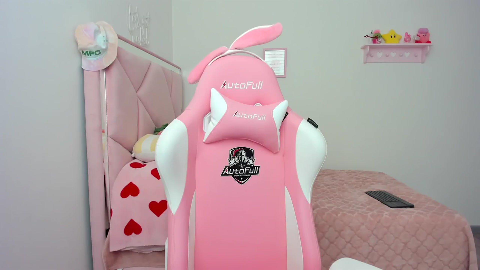 Gallery image thumbnail from Cherrycute666's myfreecams stream on, 04/05/2024, 22:01 image 20 of 20