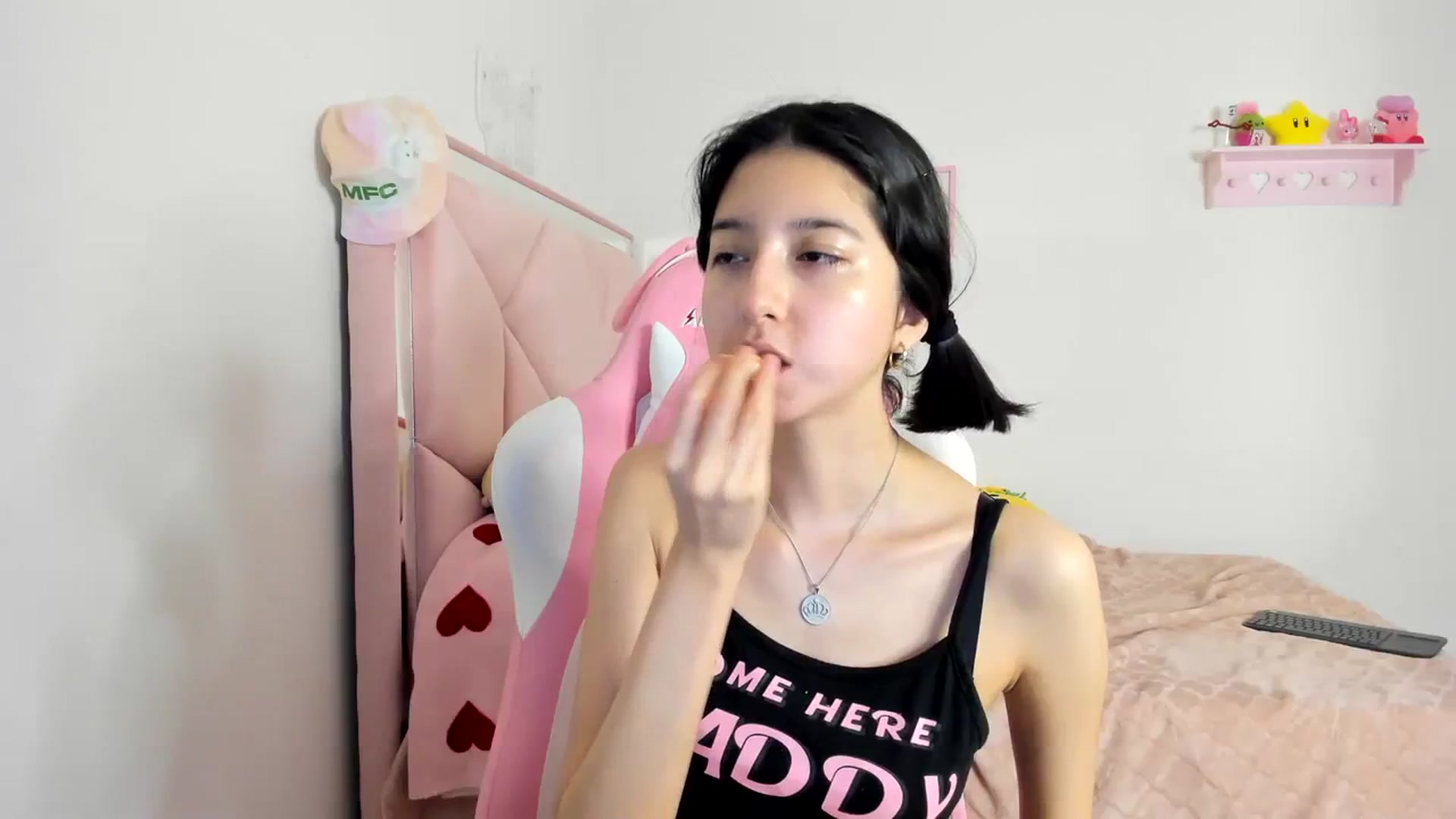 Gallery image thumbnail from Cherrycute666's myfreecams stream on, 04/06/2024, 04:52 image 18 of 20