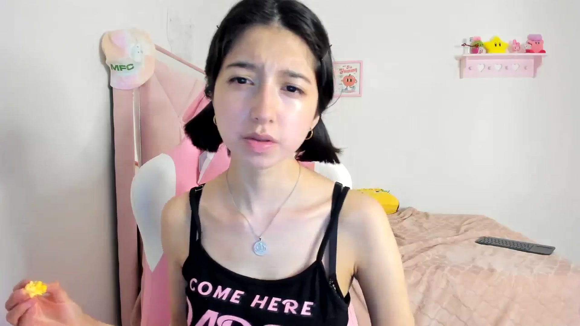 Gallery image thumbnail from Cherrycute666's myfreecams stream on, 04/06/2024, 04:52 image 17 of 20