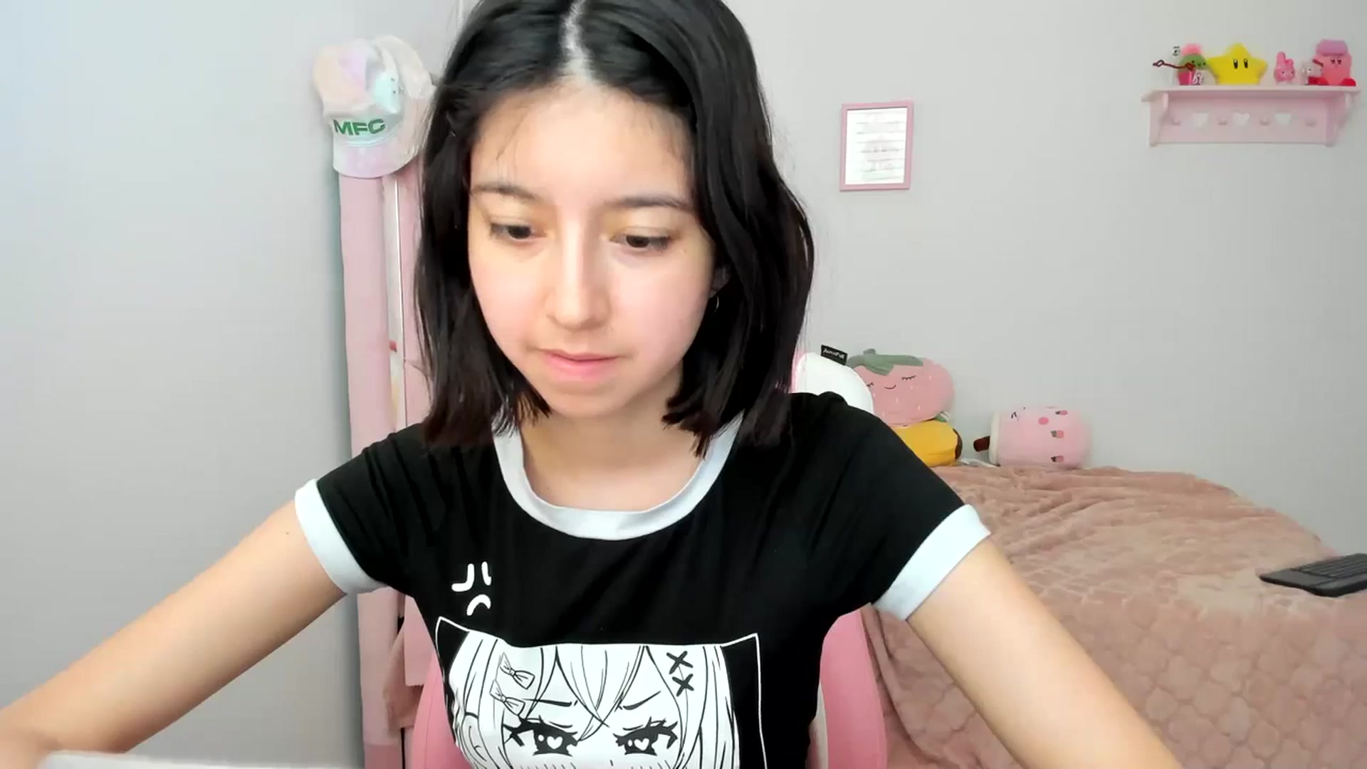 Gallery image thumbnail from Cherrycute666's myfreecams stream on, 04/06/2024, 23:27 image 20 of 20