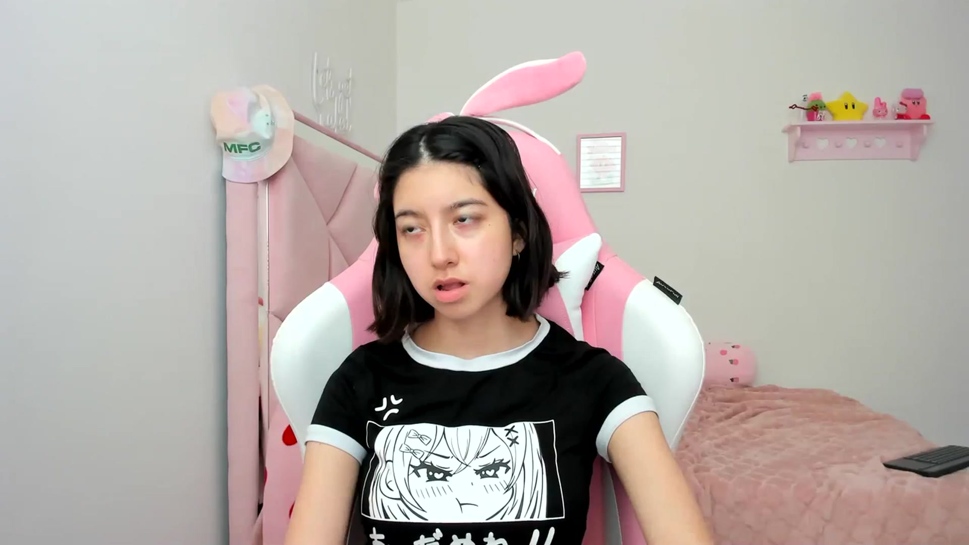 Gallery image thumbnail from Cherrycute666's myfreecams stream on, 04/06/2024, 23:27 image 5 of 20