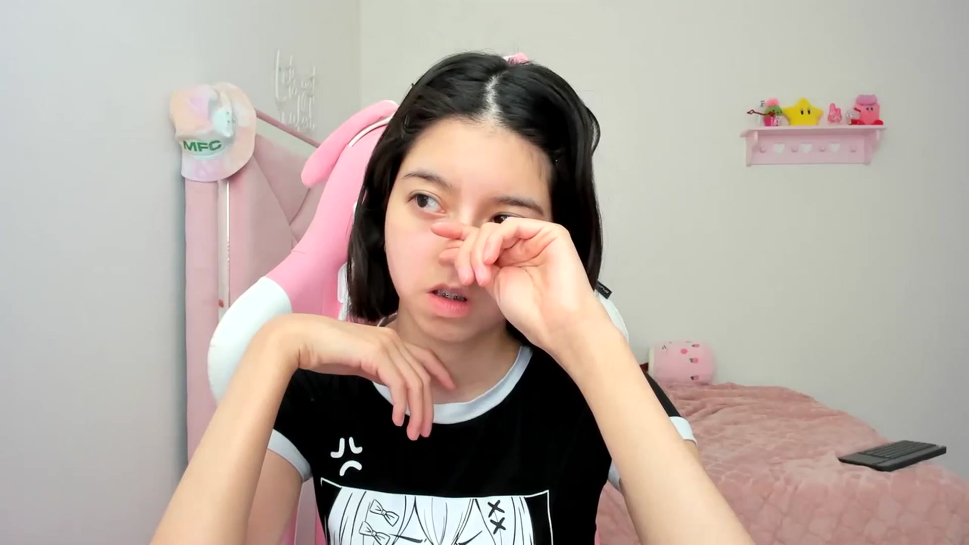 Gallery image thumbnail from Cherrycute666's myfreecams stream on, 04/06/2024, 23:27 image 2 of 20