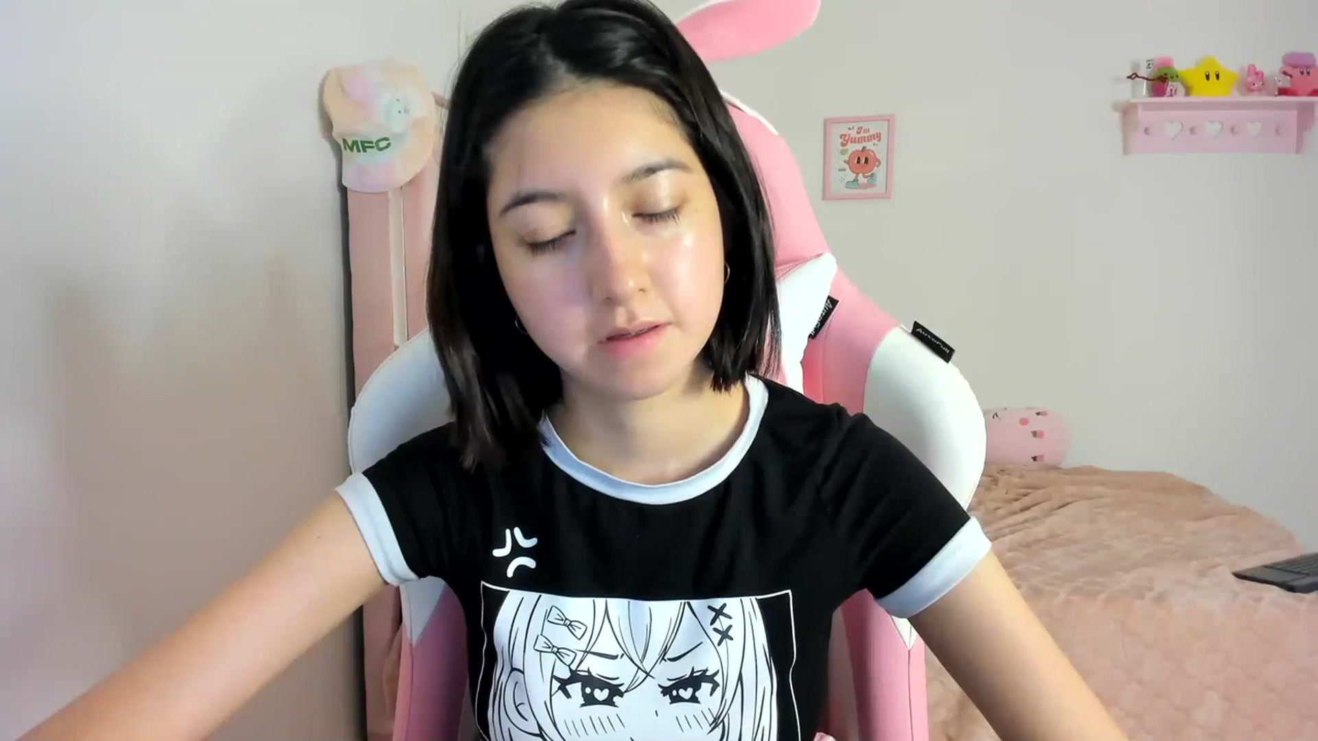 Gallery image thumbnail from Cherrycute666's myfreecams stream on, 04/07/2024, 04:05 image 2 of 20