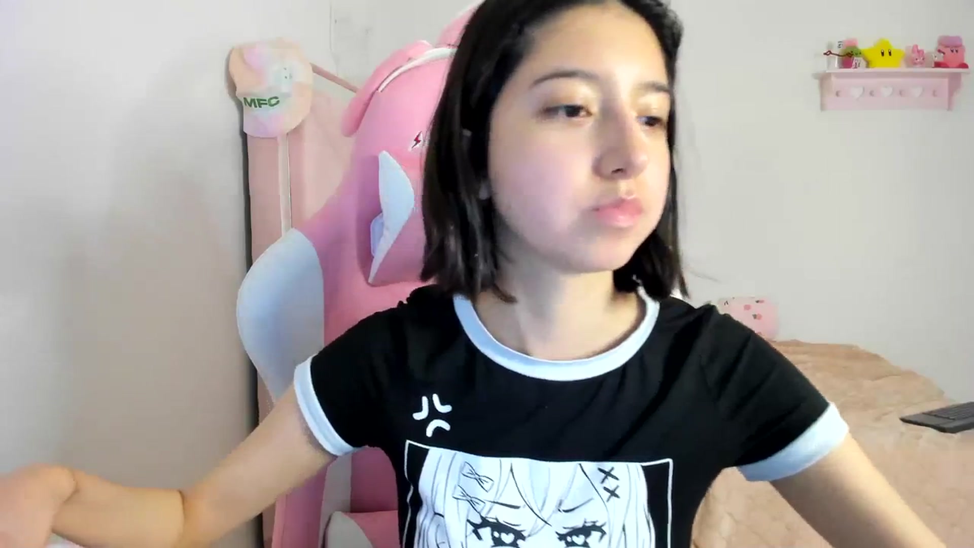 Gallery image thumbnail from Cherrycute666's myfreecams stream on, 04/07/2024, 04:05 image 9 of 20