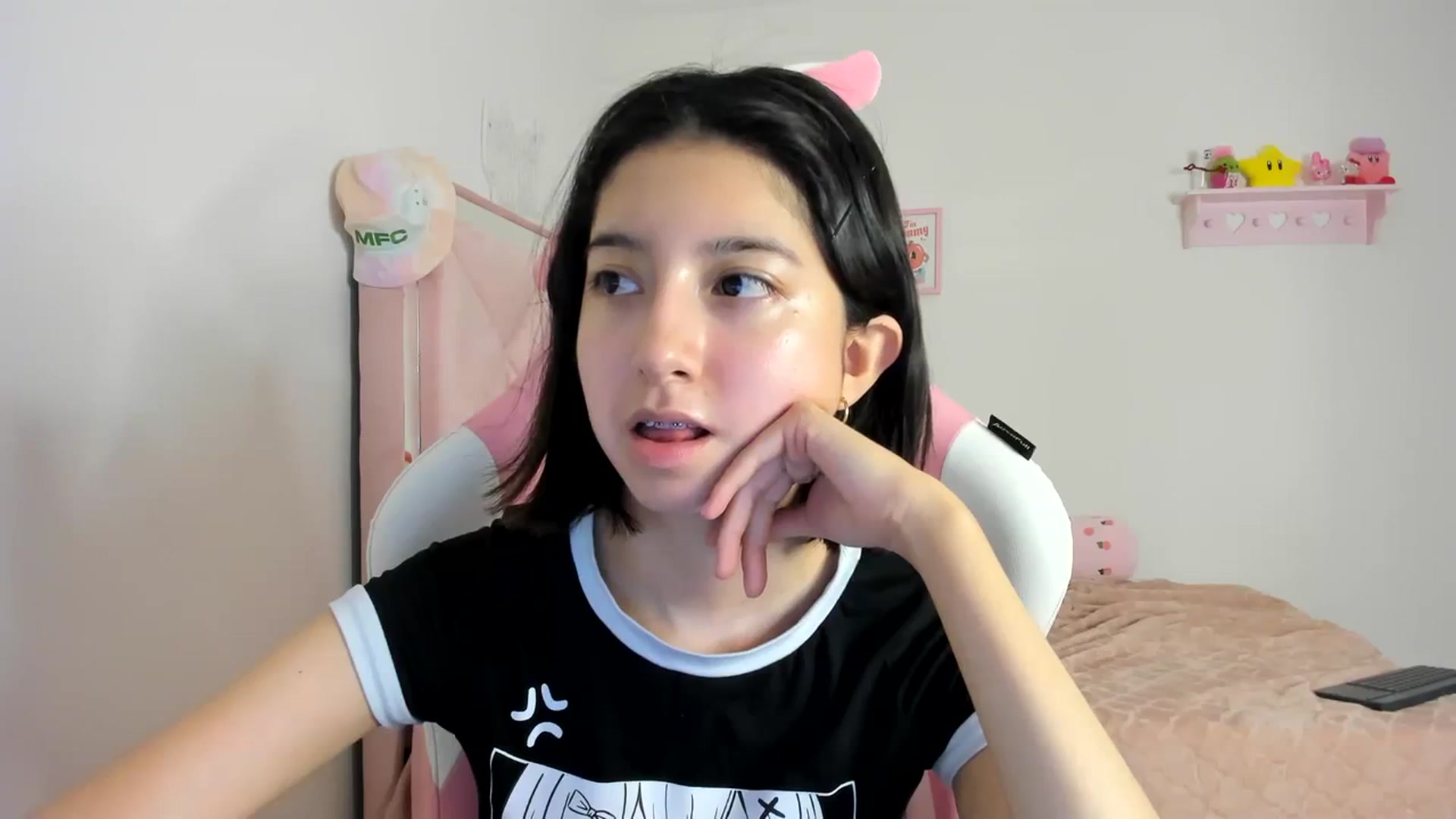 Gallery image thumbnail from Cherrycute666's myfreecams stream on, 04/07/2024, 04:05 image 13 of 20