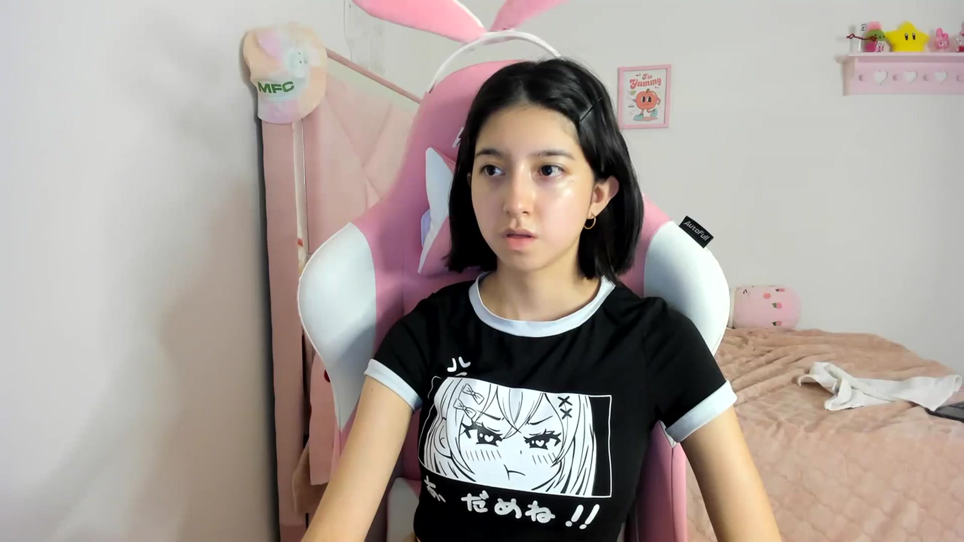 Gallery image thumbnail from Cherrycute666's myfreecams stream on, 04/07/2024, 07:38 image 4 of 20