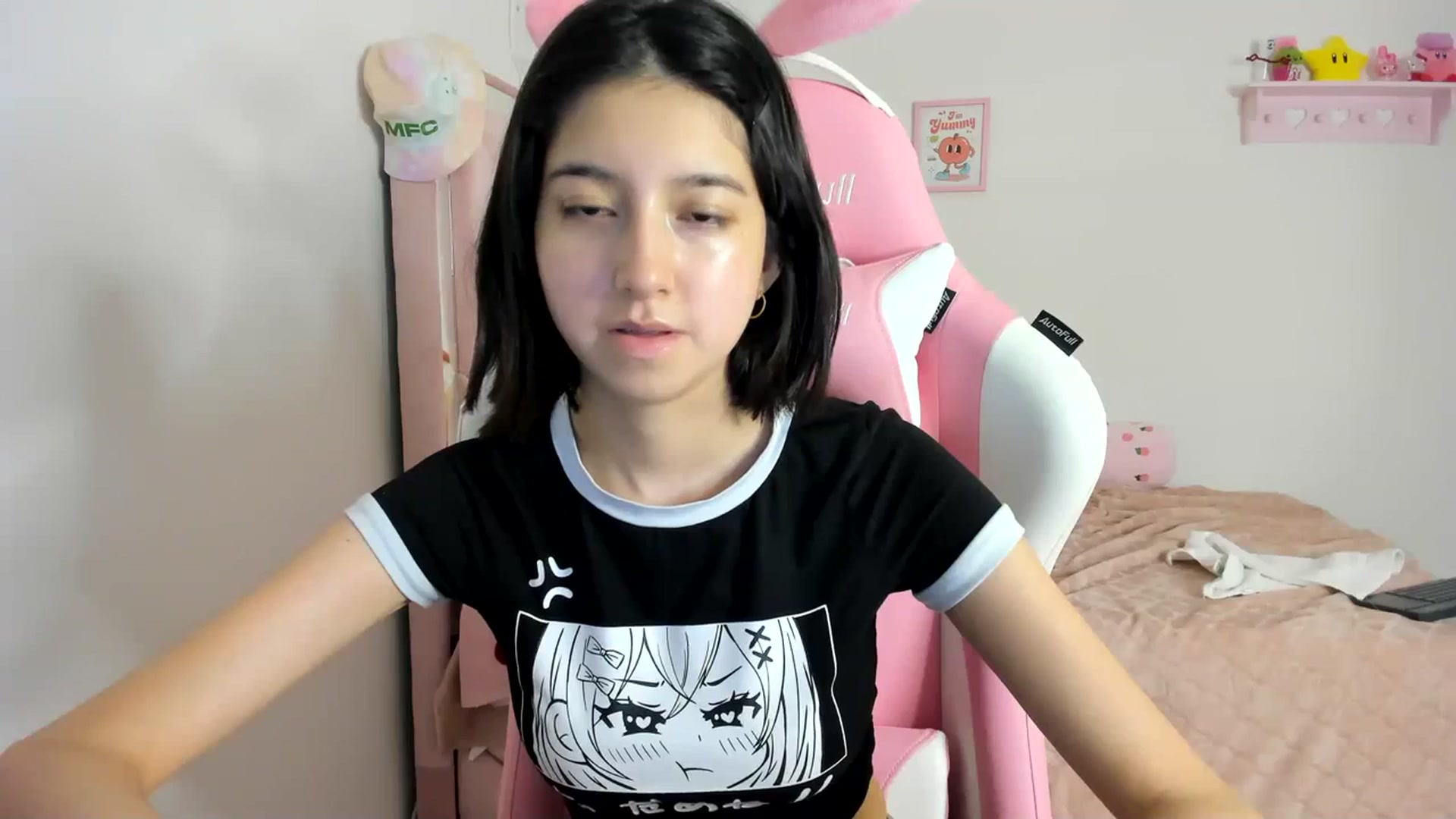 Gallery image thumbnail from Cherrycute666's myfreecams stream on, 04/07/2024, 07:38 image 20 of 20