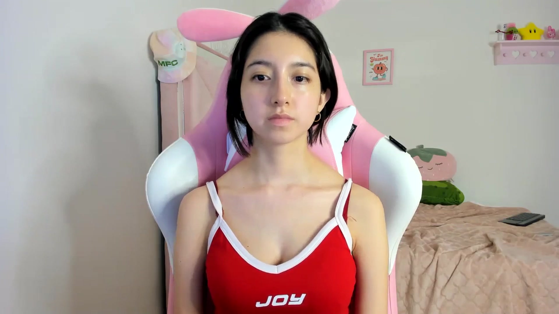 Gallery image thumbnail from Cherrycute666's myfreecams stream on, 04/09/2024, 05:39 image 5 of 20