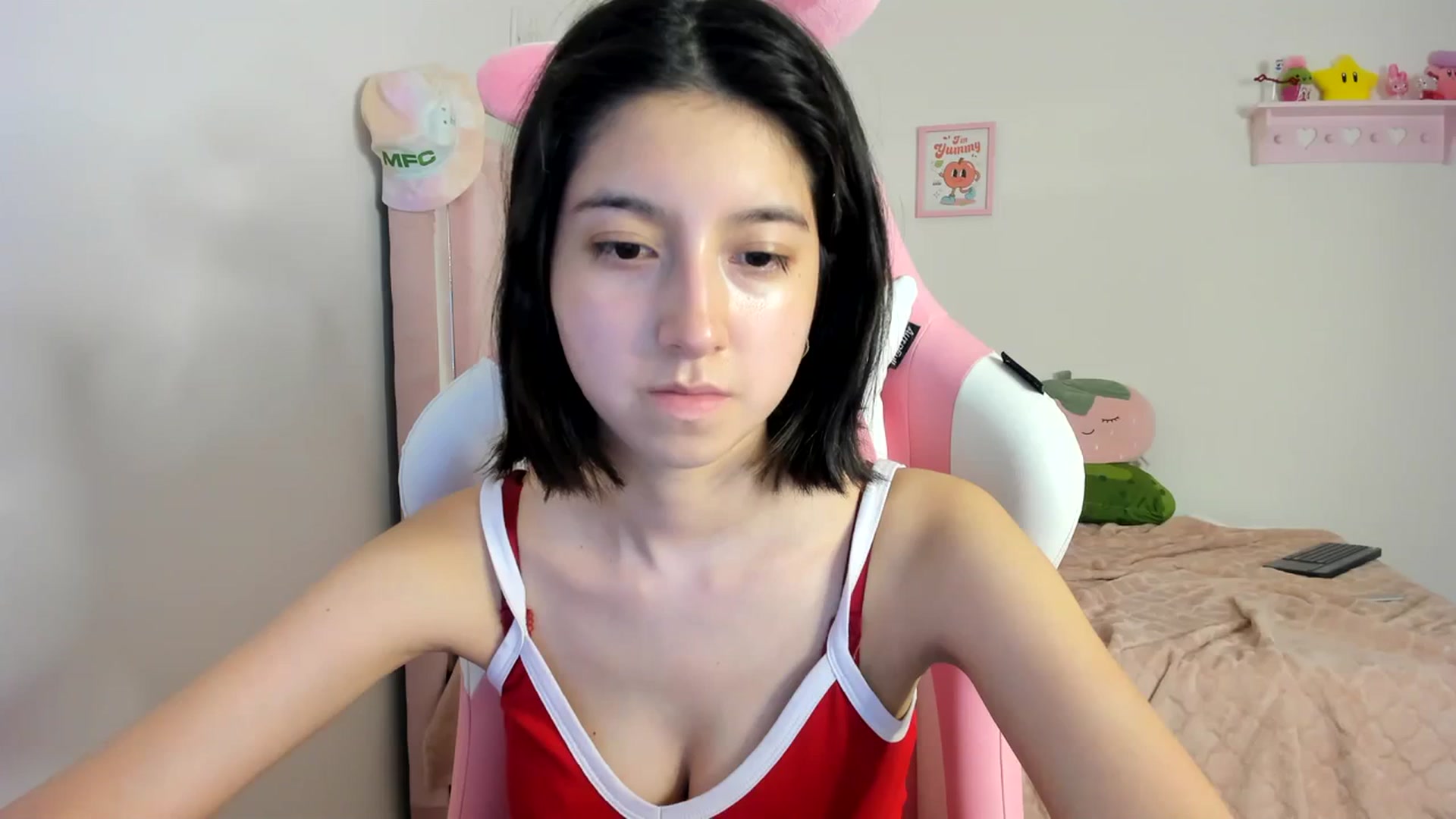 Gallery image thumbnail from Cherrycute666's myfreecams stream on, 04/09/2024, 06:31 image 5 of 20