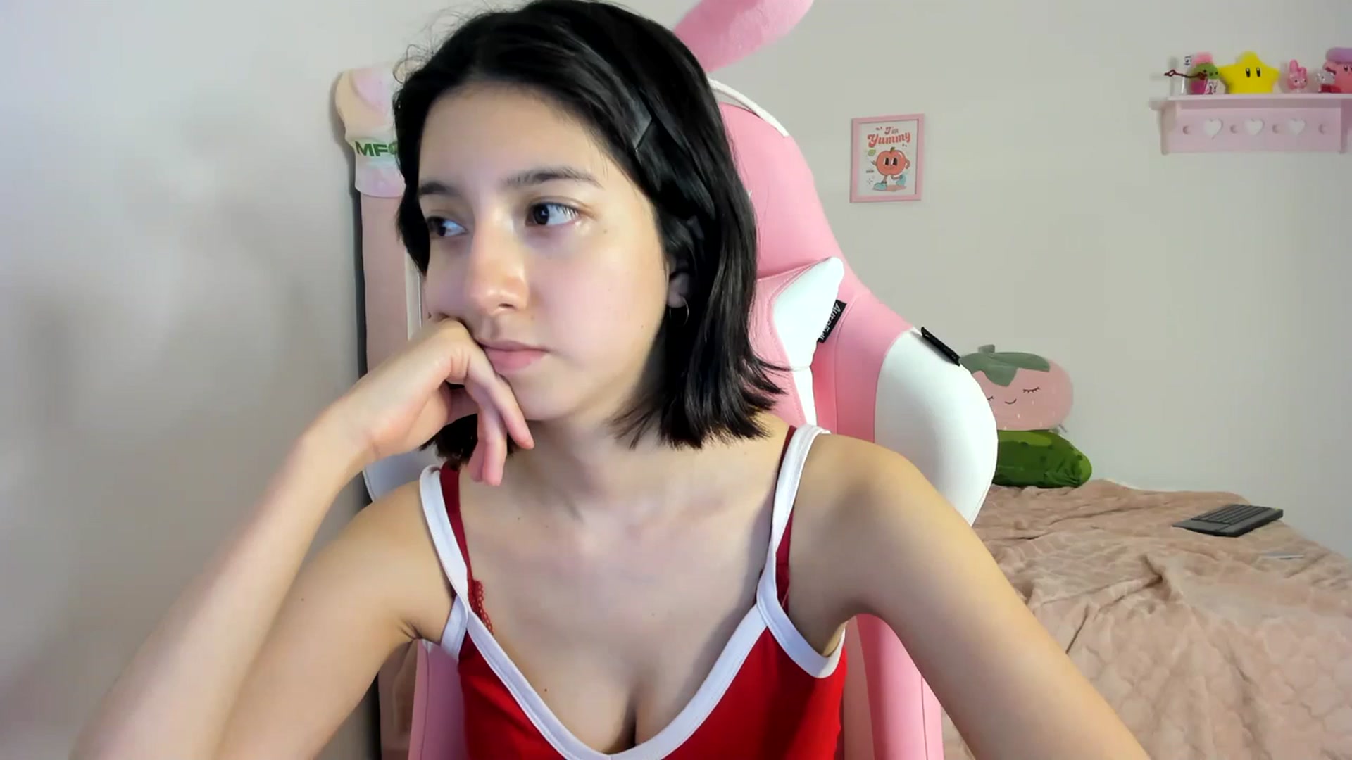 Gallery image thumbnail from Cherrycute666's myfreecams stream on, 04/09/2024, 06:31 image 3 of 20