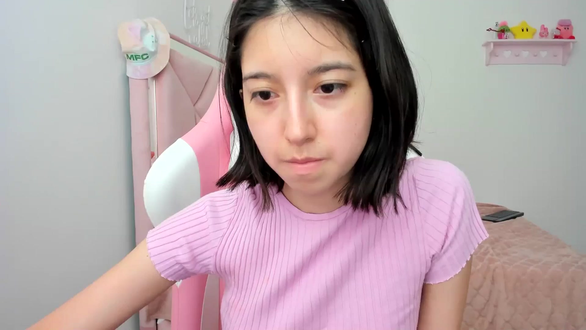 Gallery image thumbnail from Cherrycute666's myfreecams stream on, 04/11/2024, 24:04 image 13 of 20