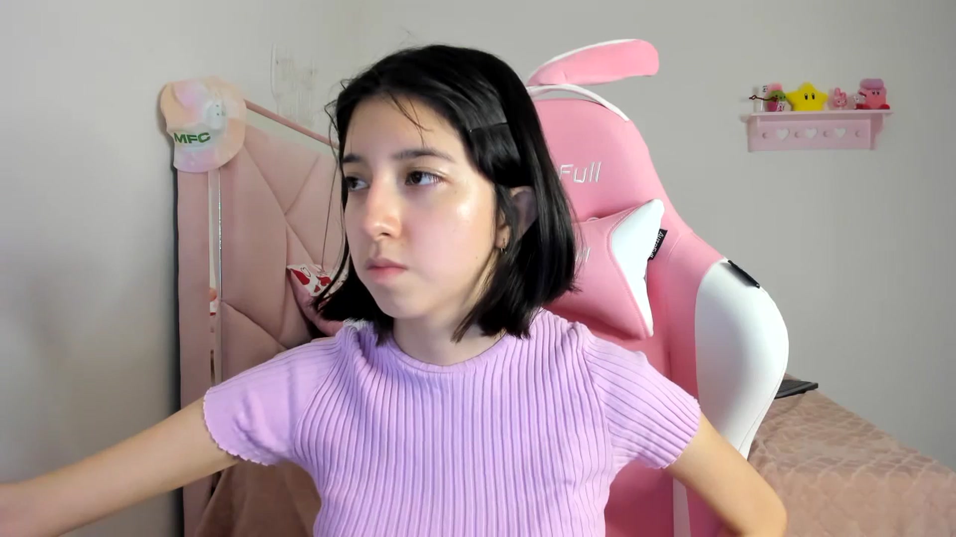 Gallery image thumbnail from Cherrycute666's myfreecams stream on, 04/11/2024, 01:16 image 4 of 20