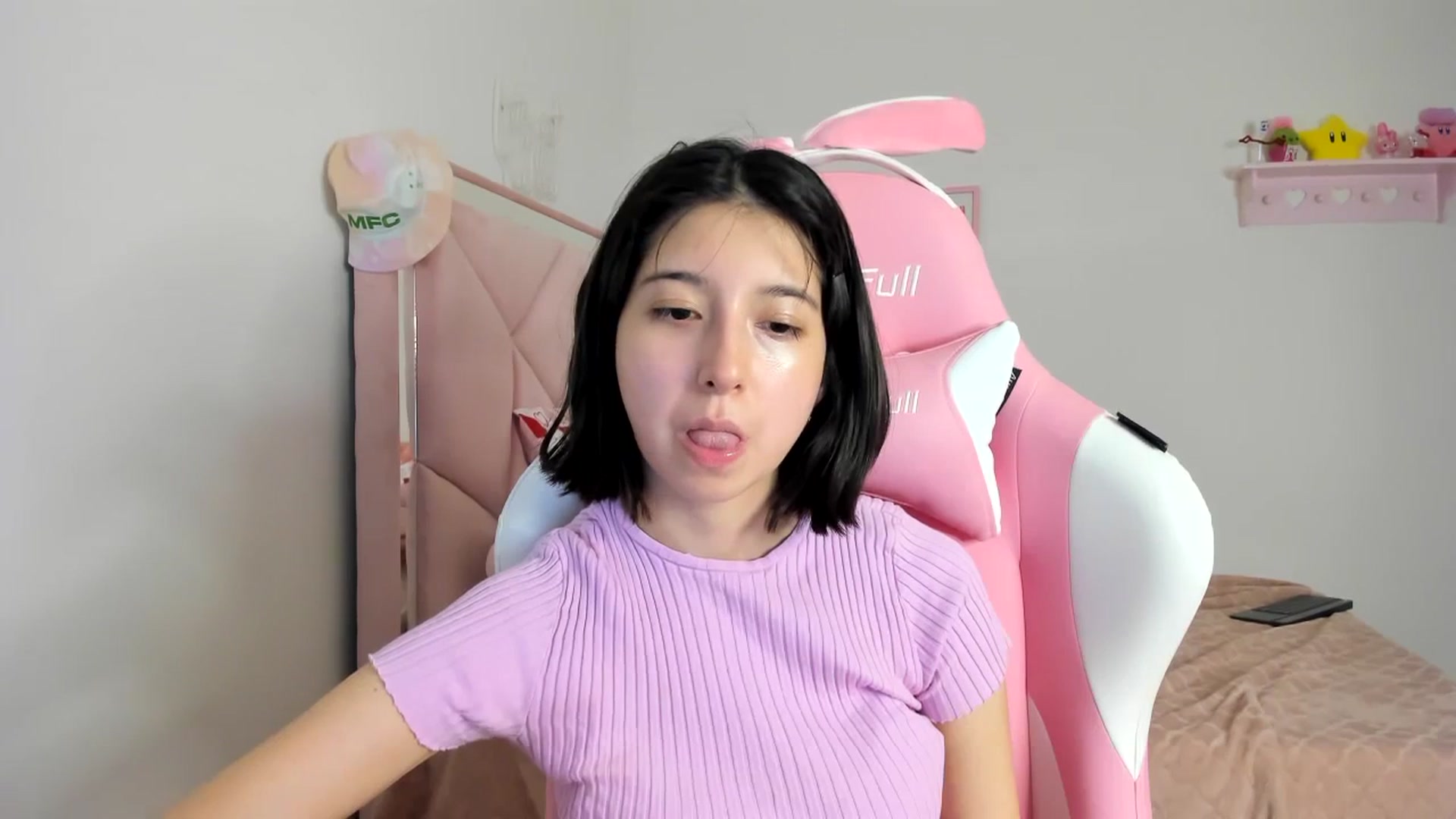 Gallery image thumbnail from Cherrycute666's myfreecams stream on, 04/11/2024, 01:16 image 12 of 20