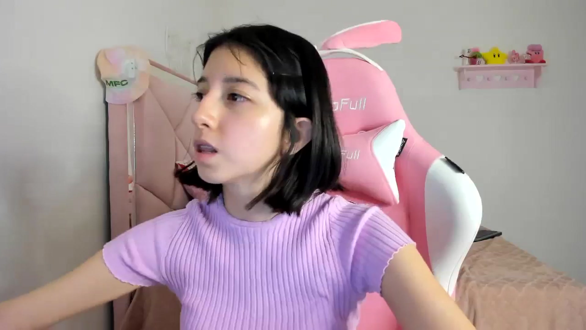 Gallery image thumbnail from Cherrycute666's myfreecams stream on, 04/11/2024, 01:16 image 3 of 20