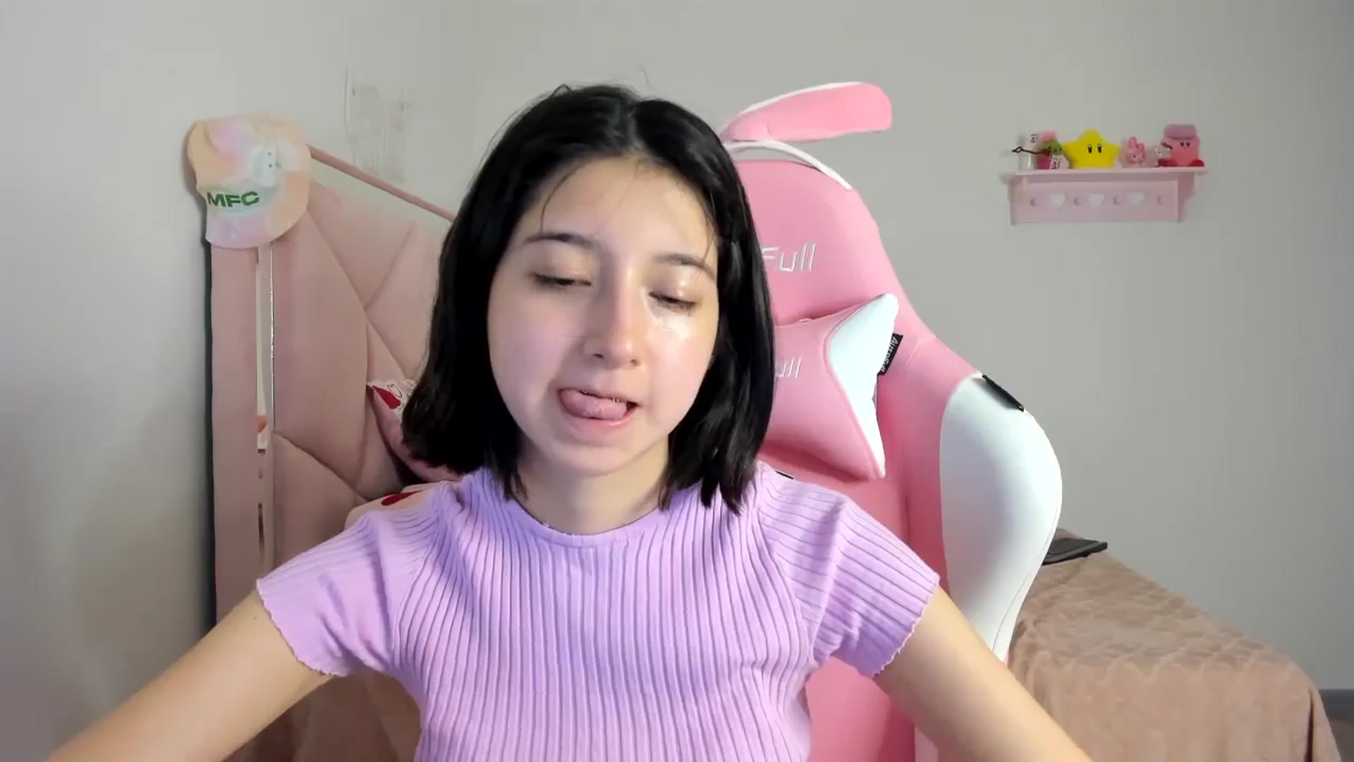 Gallery image thumbnail from Cherrycute666's myfreecams stream on, 04/11/2024, 01:16 image 8 of 20