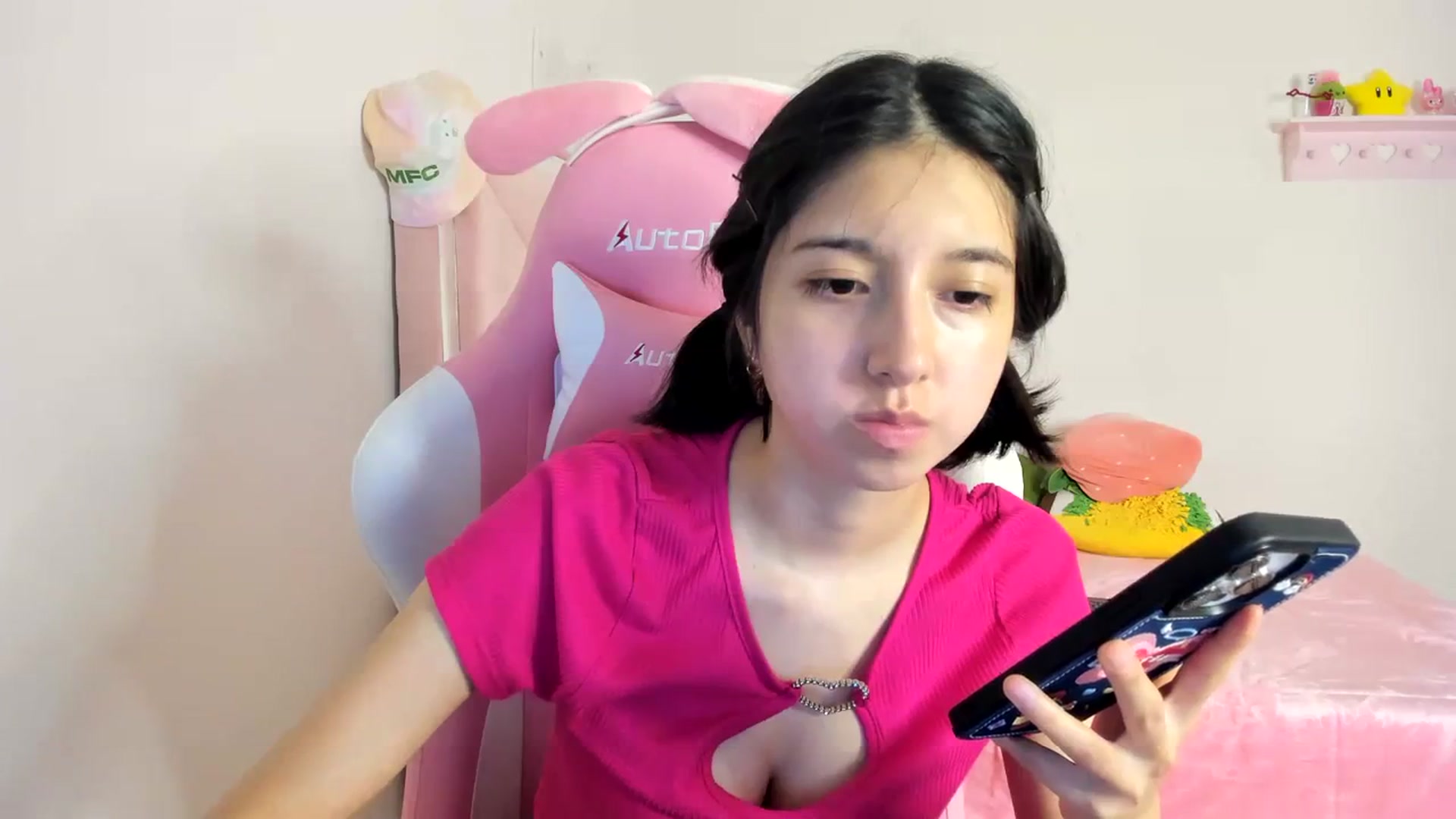 Gallery image thumbnail from Cherrycute666's myfreecams stream on, 04/13/2024, 04:01 image 20 of 20