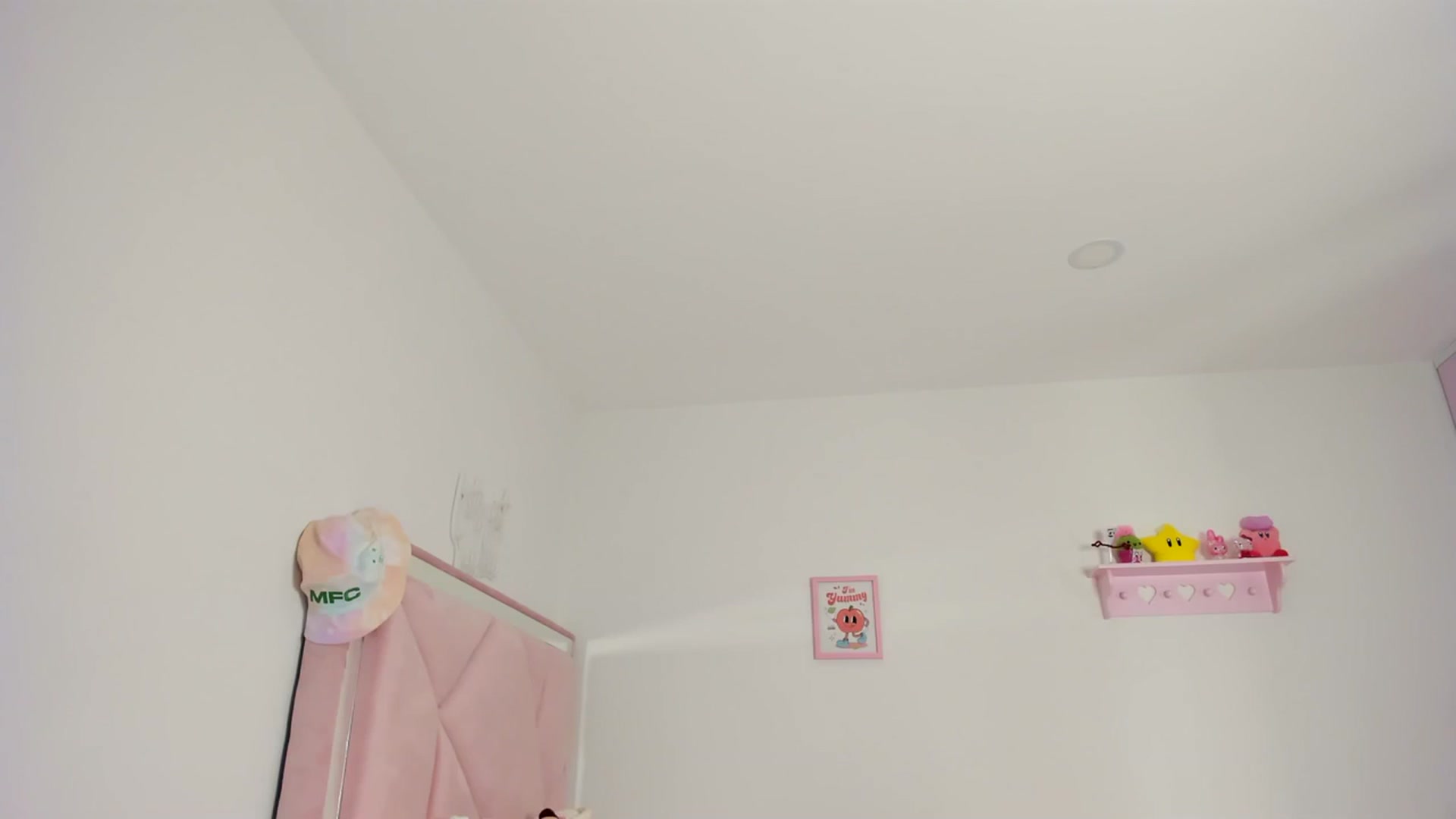 Gallery image thumbnail from Cherrycute666's myfreecams stream on, 04/13/2024, 05:56 image 17 of 20