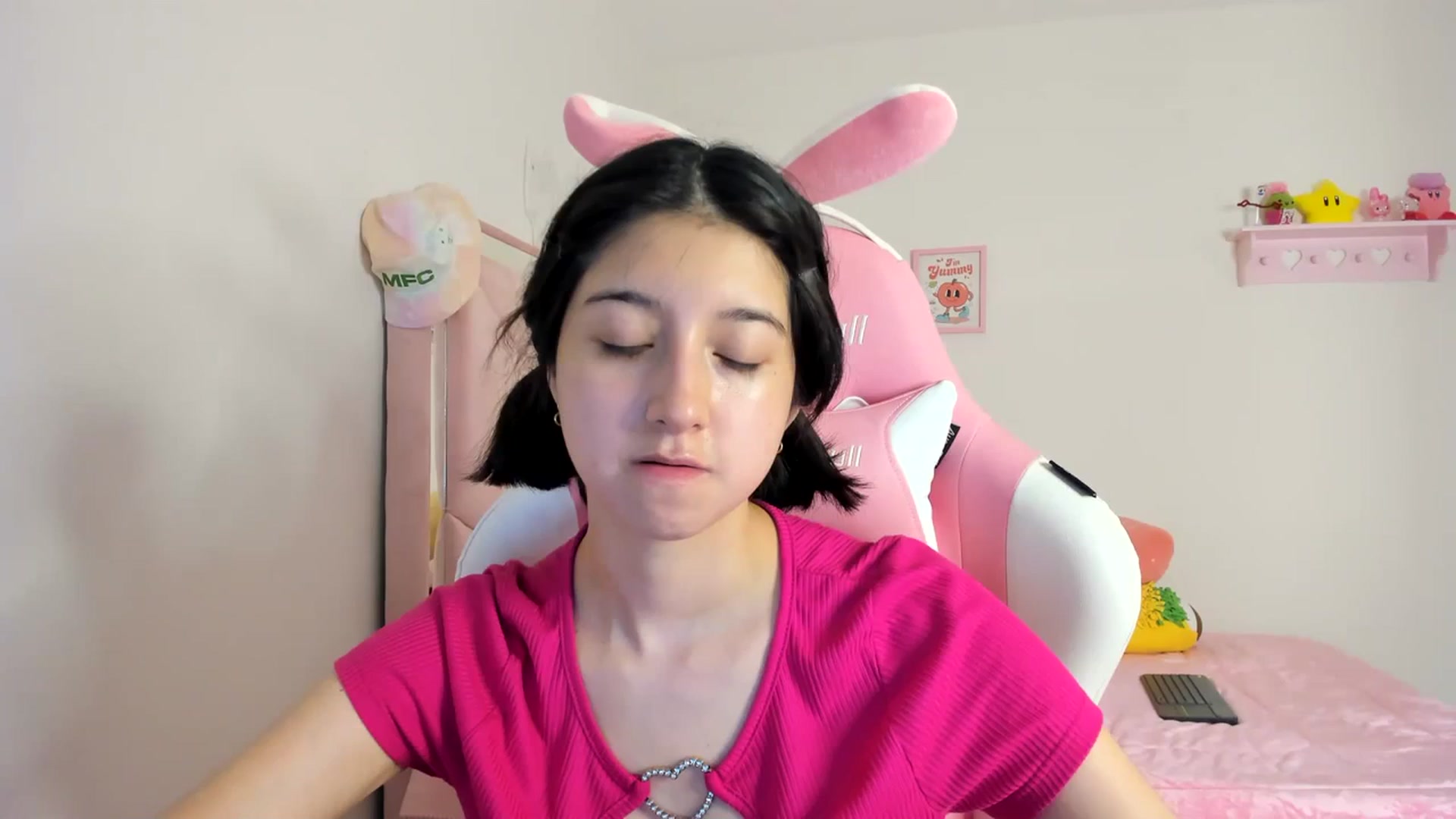Gallery image thumbnail from Cherrycute666's myfreecams stream on, 04/13/2024, 07:33 image 1 of 20