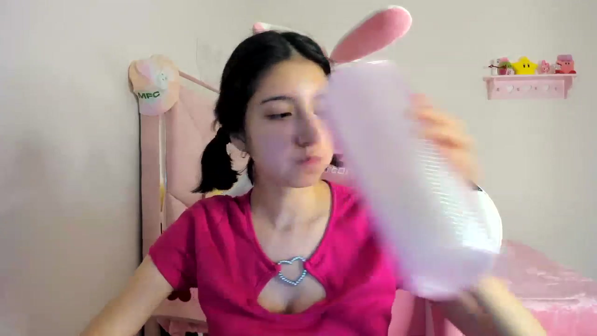 Gallery image thumbnail from Cherrycute666's myfreecams stream on, 04/13/2024, 07:33 image 5 of 20