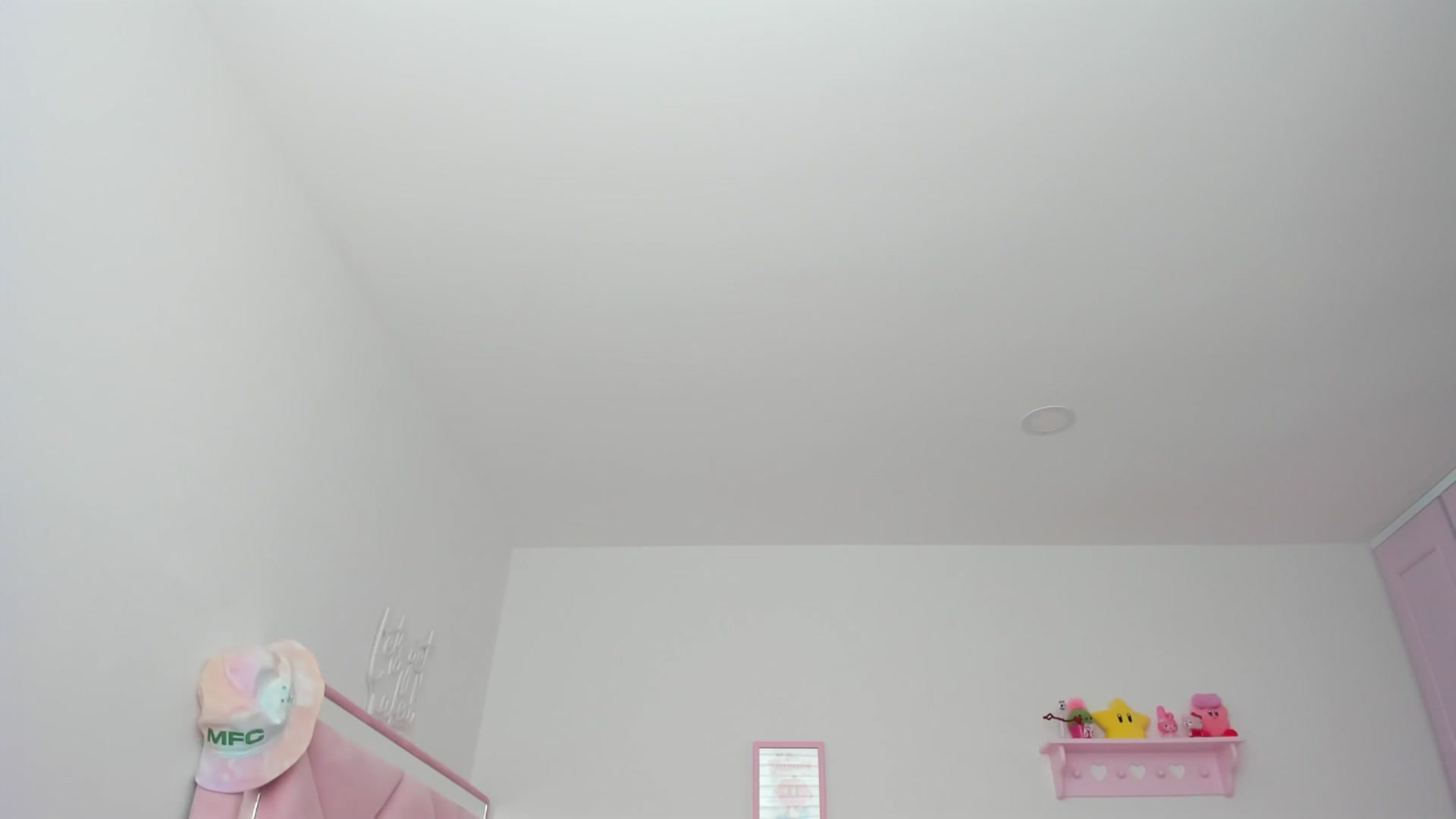 Gallery image thumbnail from Cherrycute666's myfreecams stream on, 04/15/2024, 22:14 image 11 of 20
