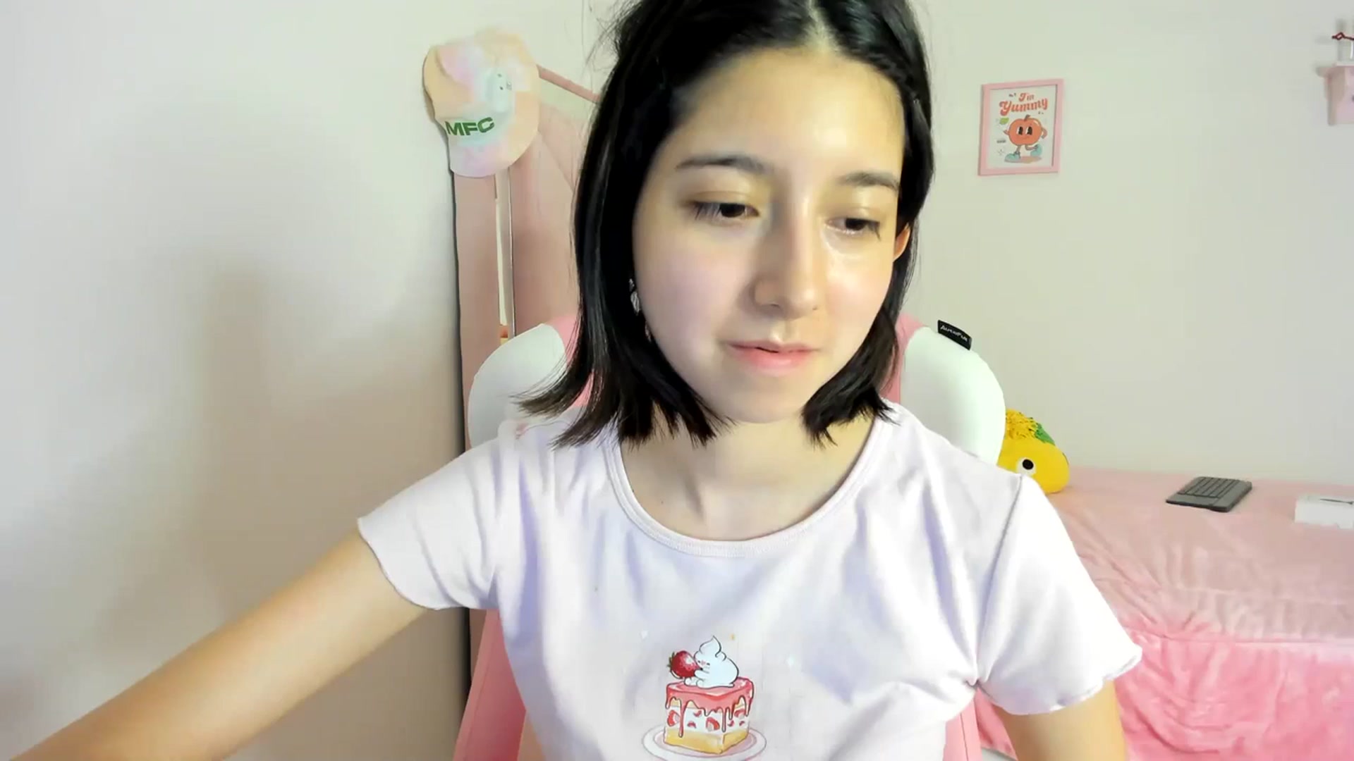 Gallery image thumbnail from Cherrycute666's myfreecams stream on, 04/16/2024, 06:54 image 20 of 20