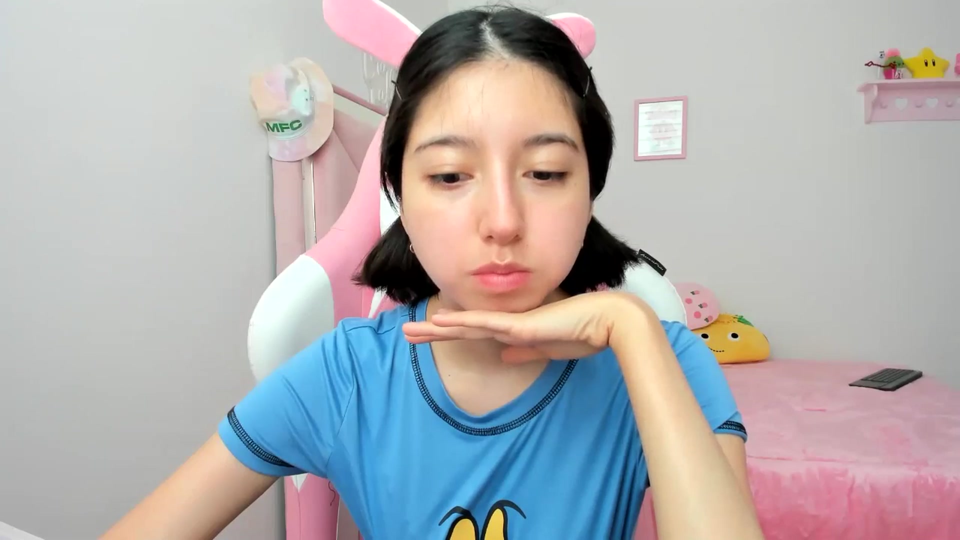 Gallery image thumbnail from Cherrycute666's myfreecams stream on, 04/16/2024, 19:53 image 10 of 20