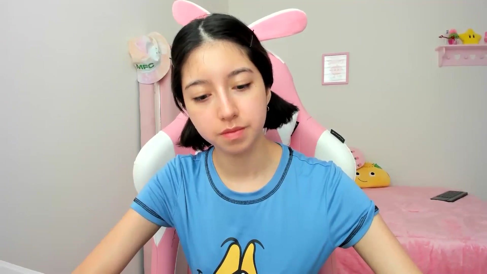 Gallery image thumbnail from Cherrycute666's myfreecams stream on, 04/16/2024, 19:53 image 8 of 20