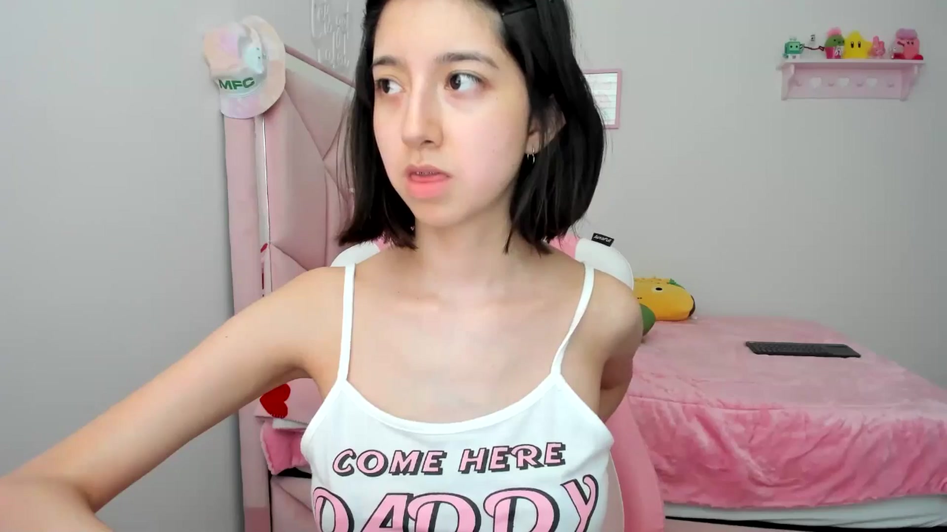 Gallery image thumbnail from Cherrycute666's myfreecams stream on, 04/18/2024, 23:56 image 18 of 20