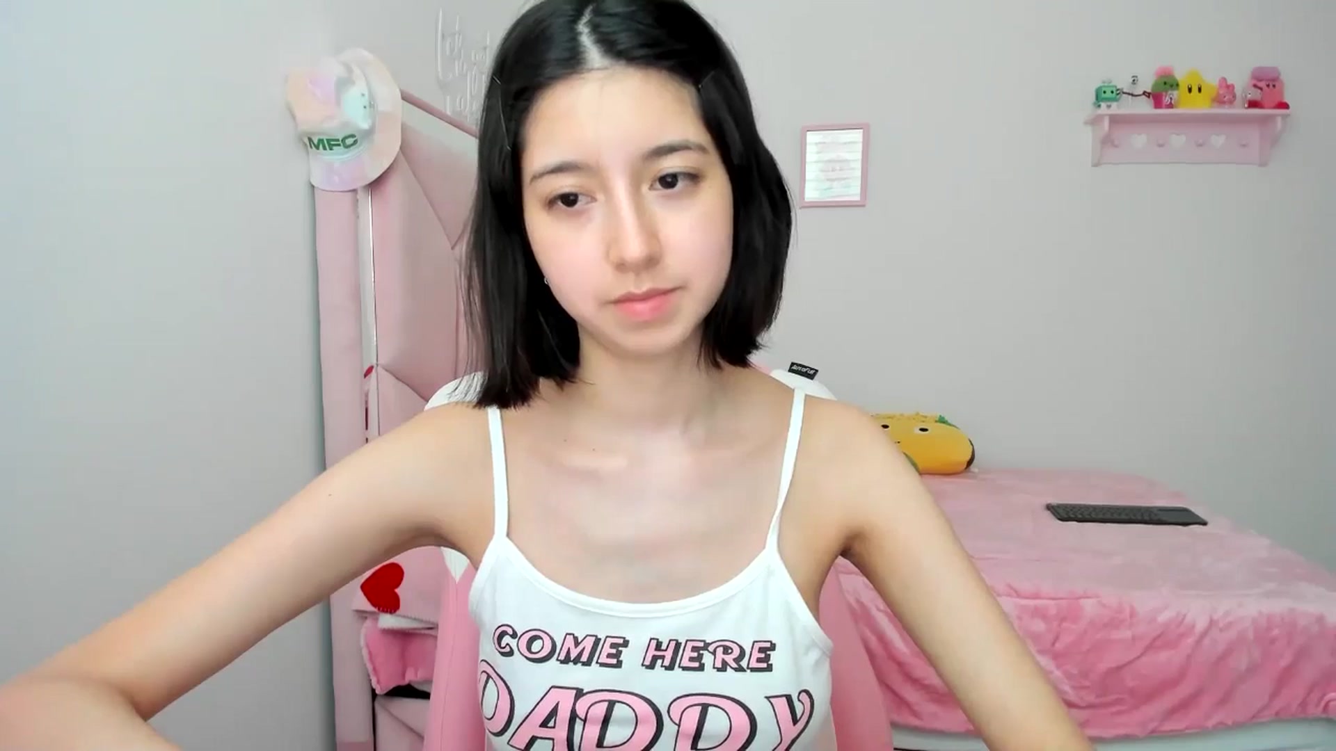 Gallery image thumbnail from Cherrycute666's myfreecams stream on, 04/18/2024, 23:56 image 17 of 20