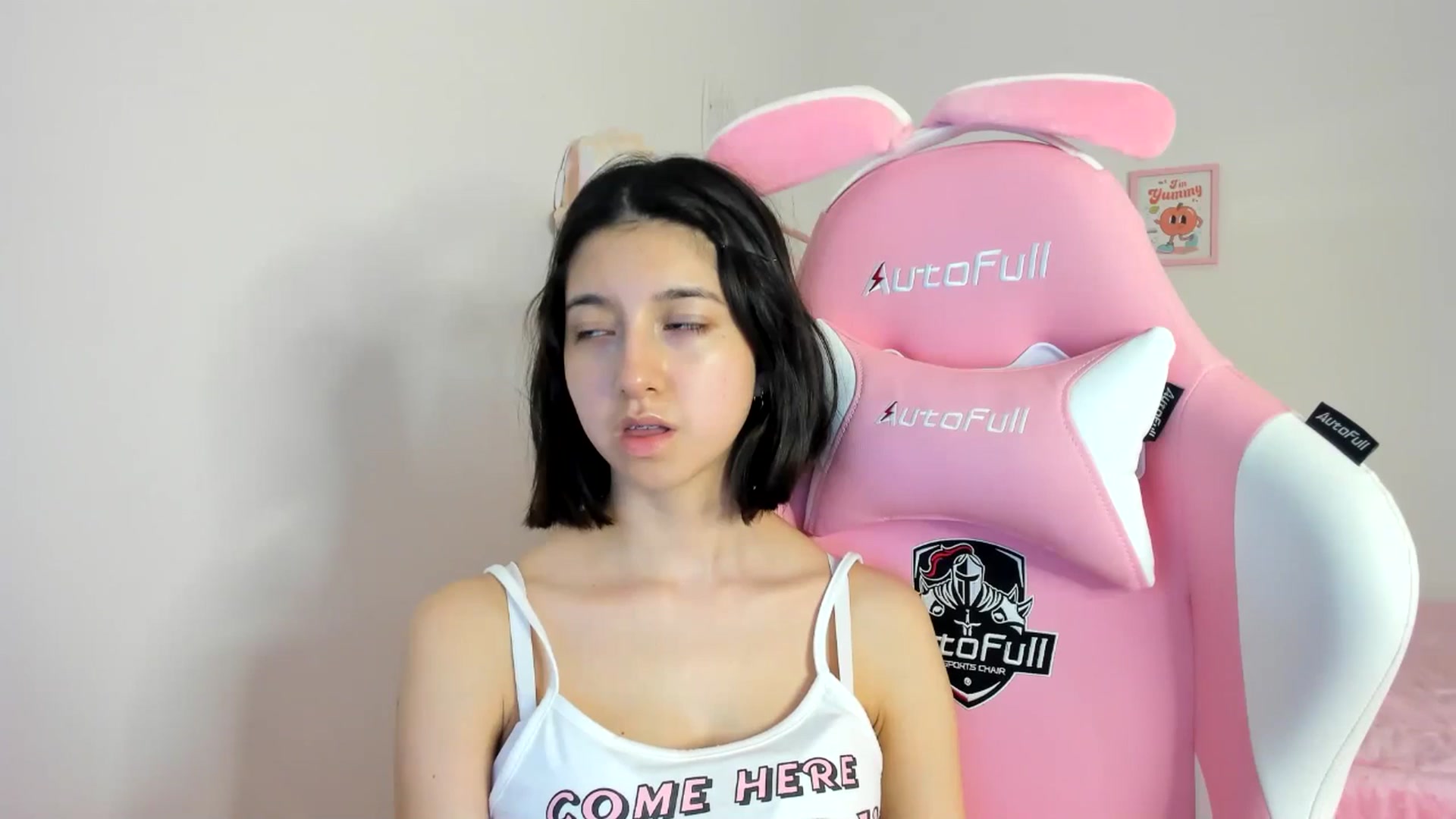 Gallery image thumbnail from Cherrycute666's myfreecams stream on, 04/19/2024, 04:56 image 18 of 20