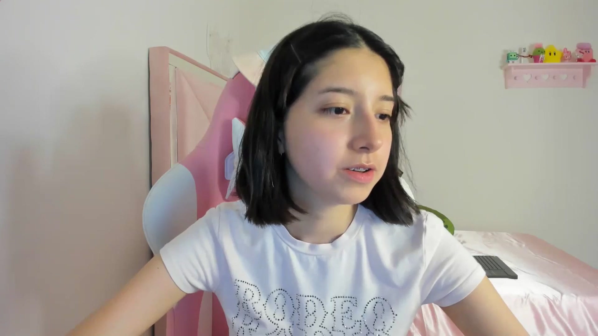 Gallery image thumbnail from Cherrycute666's myfreecams stream on, 04/28/2024, 02:19 image 2 of 20