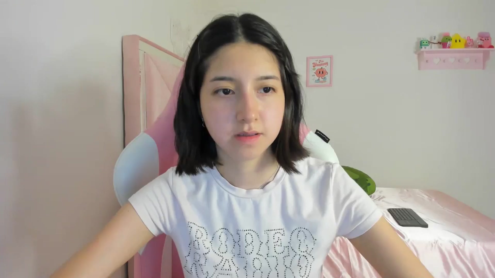 Gallery image thumbnail from Cherrycute666's myfreecams stream on, 04/28/2024, 02:19 image 3 of 20