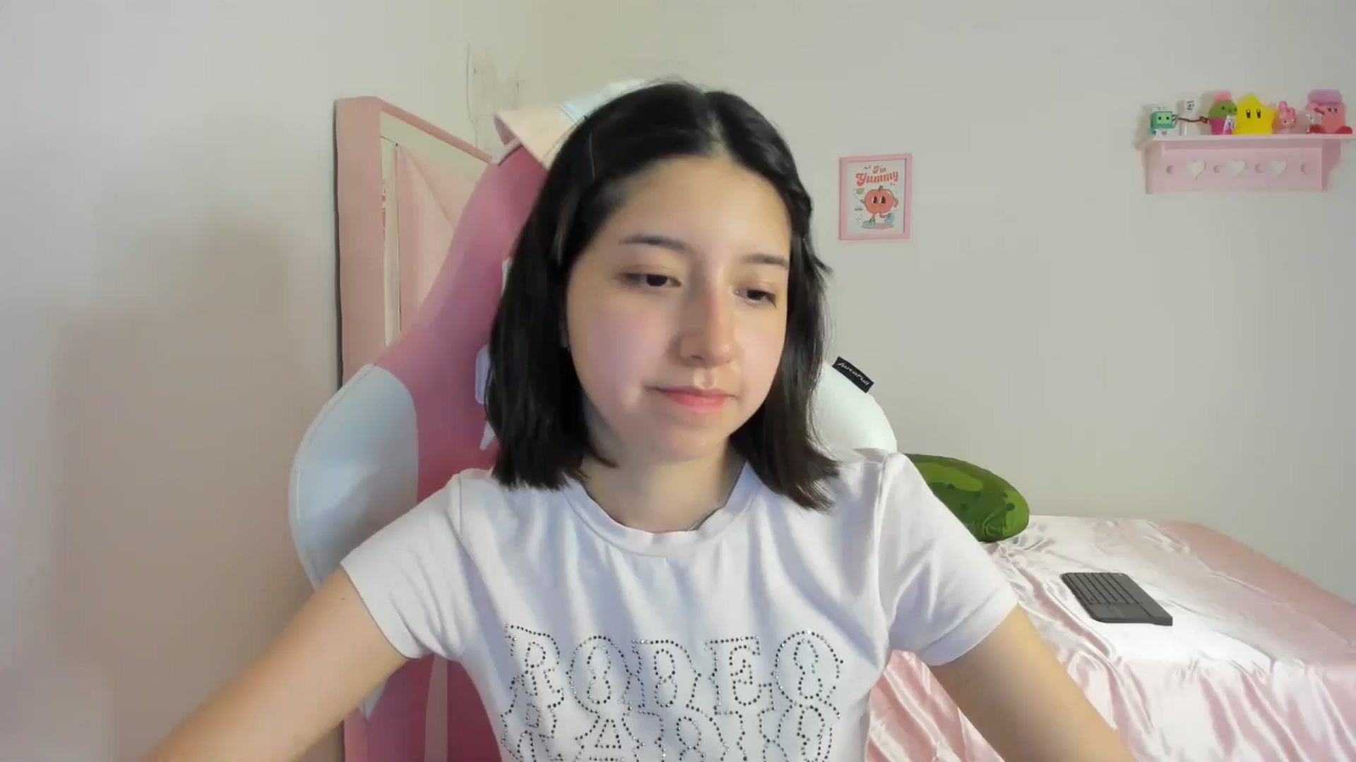 Gallery image thumbnail from Cherrycute666's myfreecams stream on, 04/28/2024, 02:19 image 4 of 20