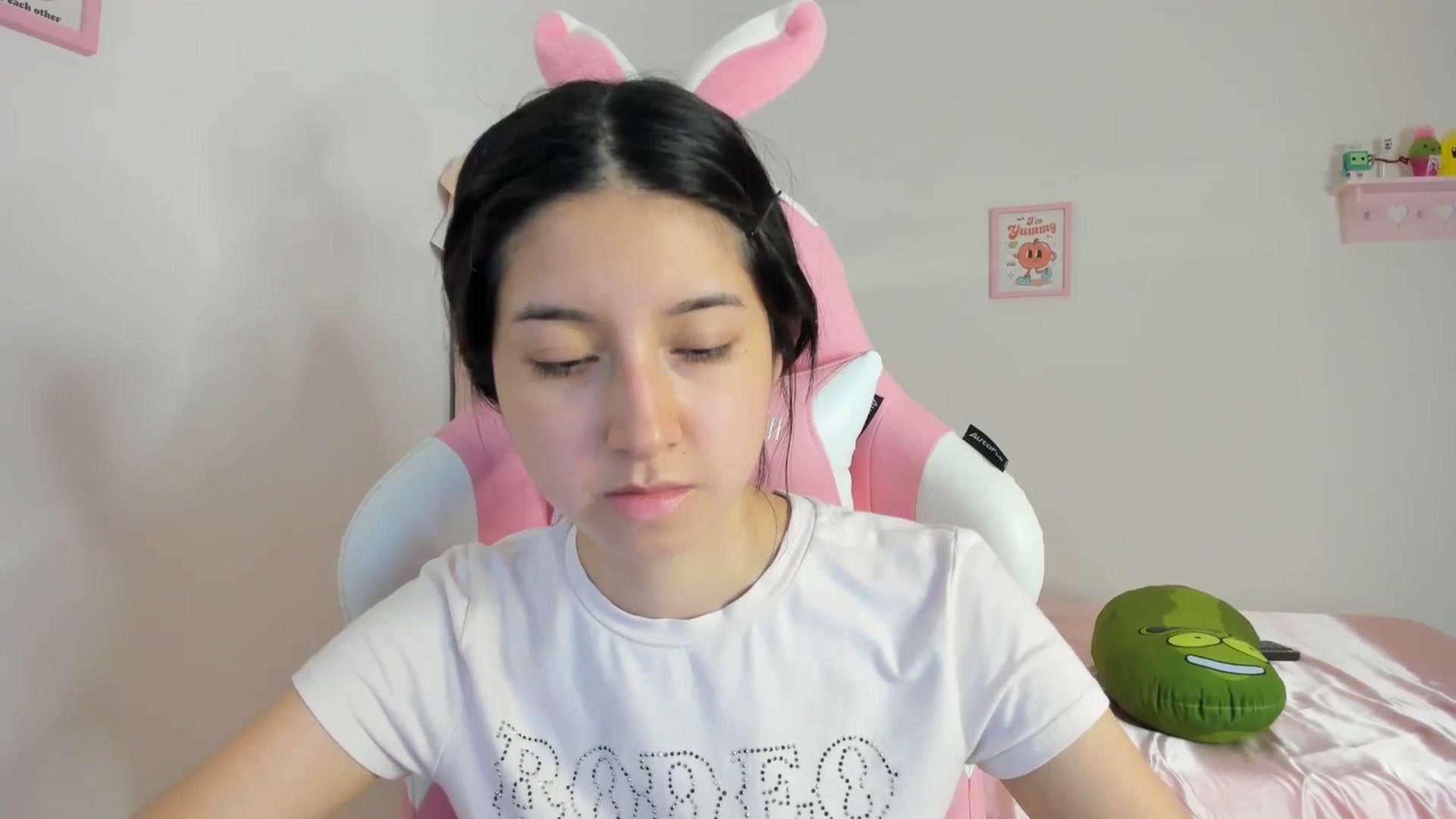 Gallery image thumbnail from Cherrycute666's myfreecams stream on, 04/28/2024, 08:25 image 18 of 20