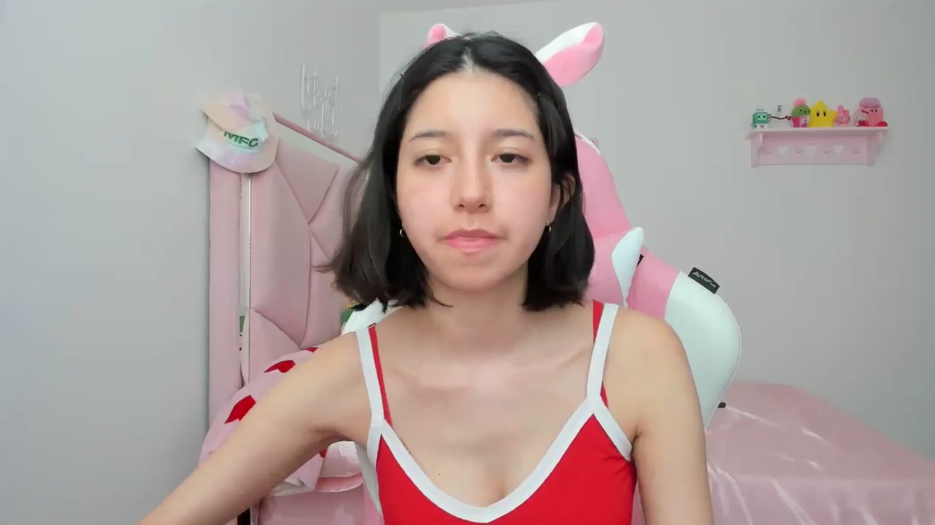 Gallery image thumbnail from Cherrycute666's myfreecams stream on, 04/28/2024, 20:24 image 18 of 20