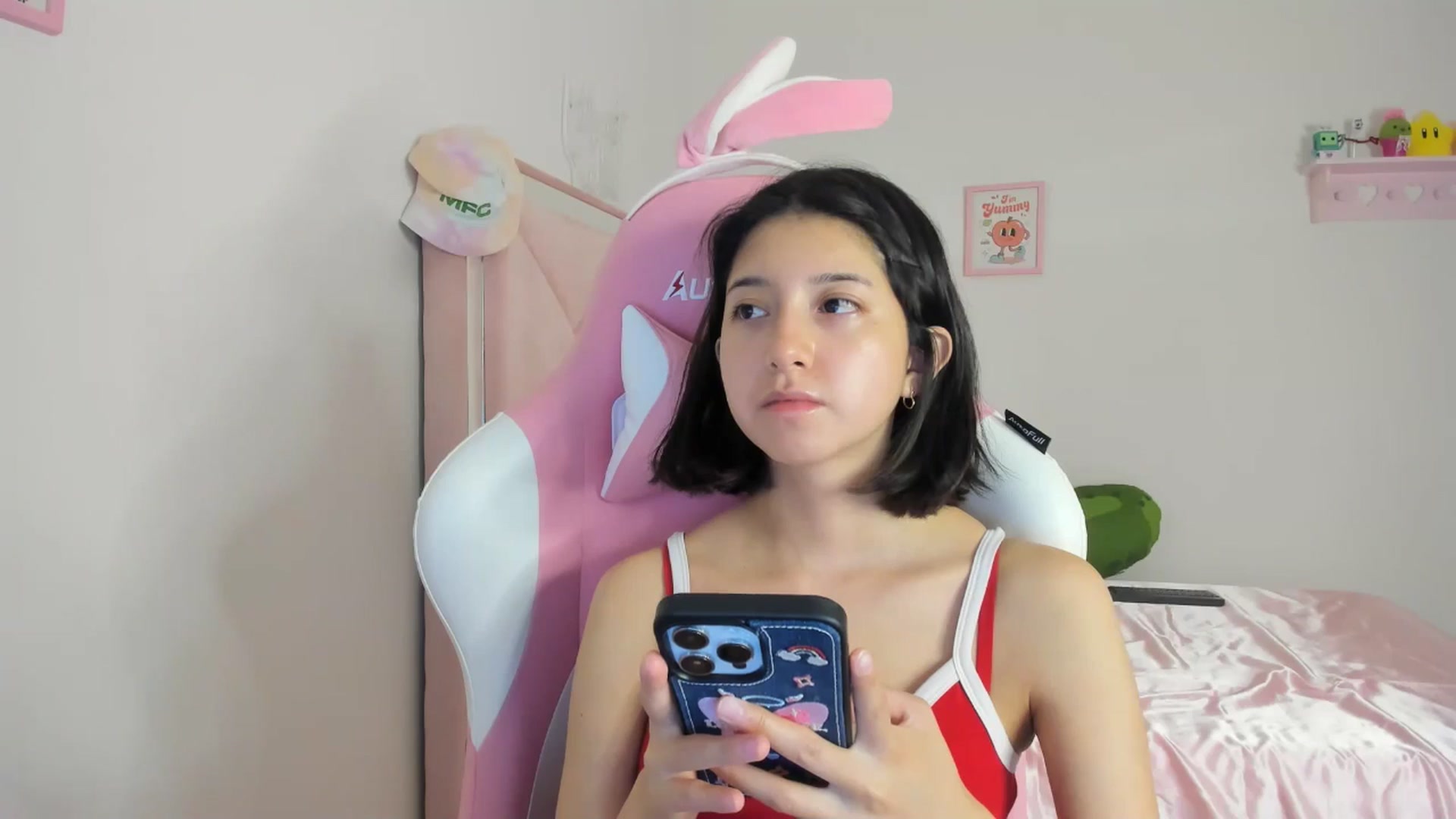 Gallery image thumbnail from Cherrycute666's myfreecams stream on, 04/29/2024, 06:37 image 19 of 20