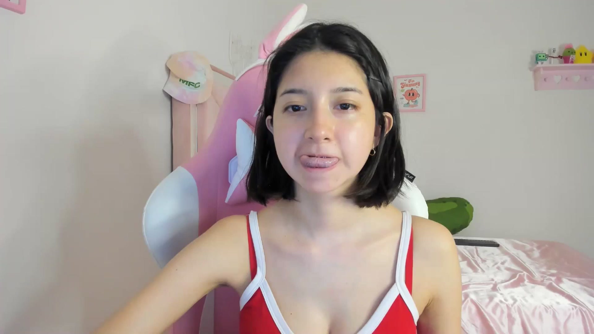 Gallery image thumbnail from Cherrycute666's myfreecams stream on, 04/29/2024, 06:37 image 16 of 20