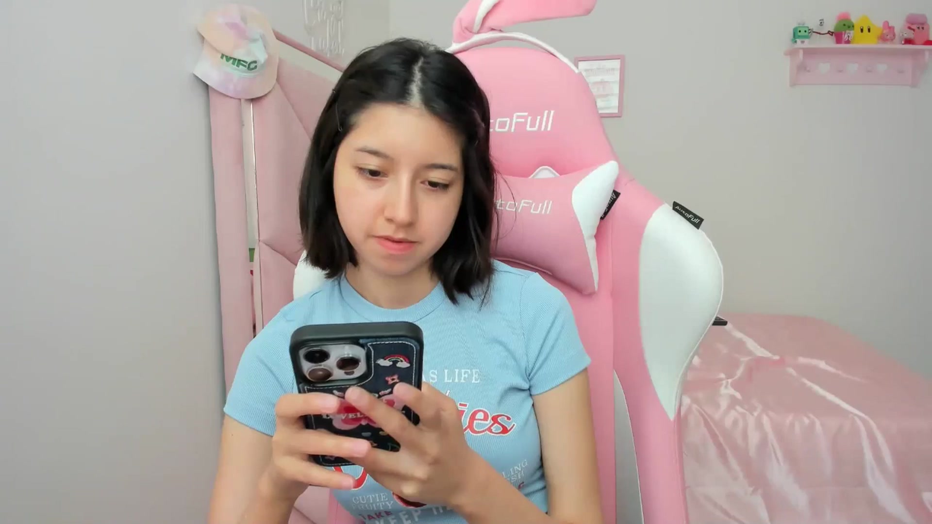 Gallery image thumbnail from Cherrycute666's myfreecams stream on, 04/29/2024, 19:26 image 12 of 20