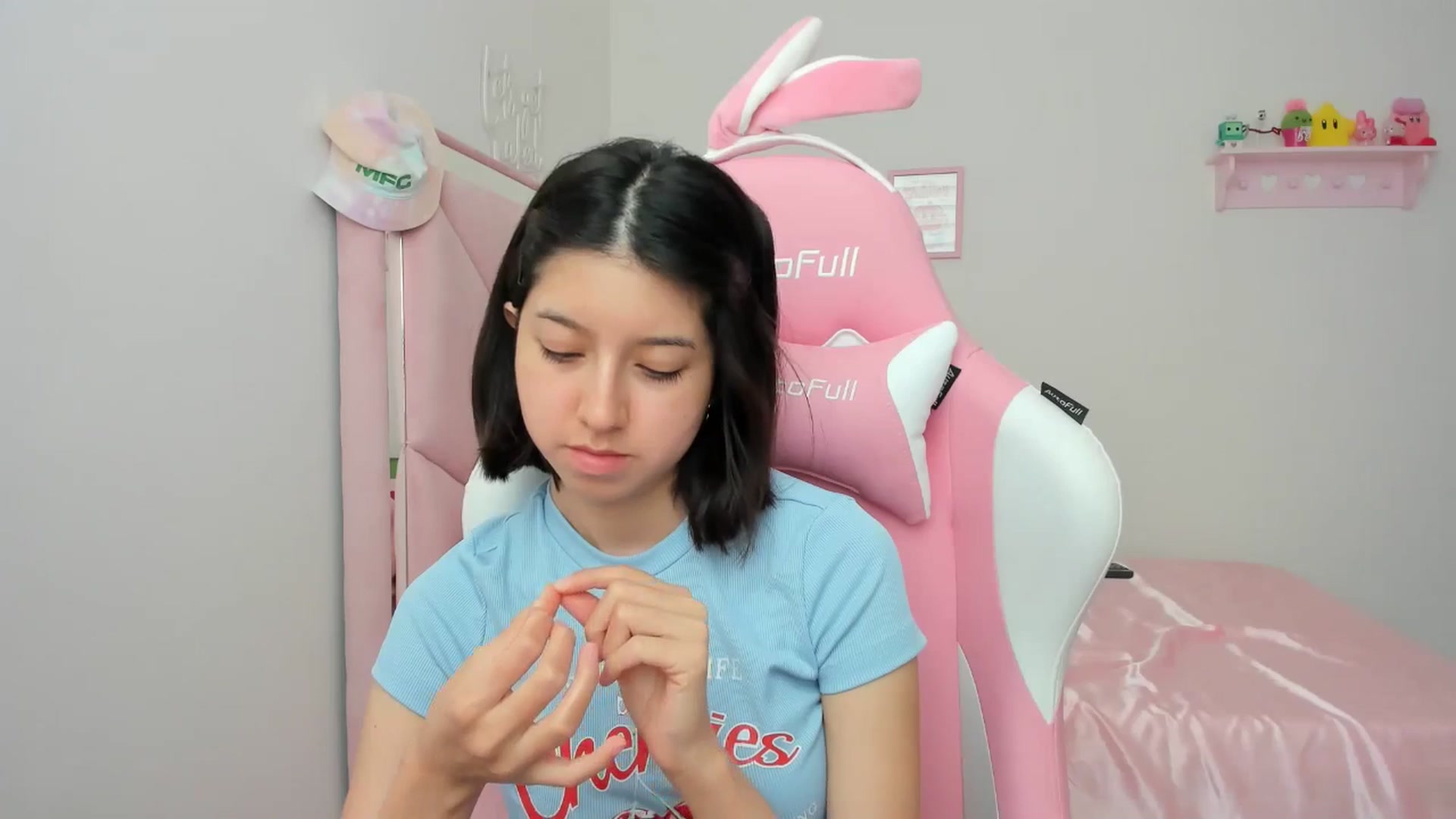 Gallery image thumbnail from Cherrycute666's myfreecams stream on, 04/29/2024, 19:26 image 16 of 20