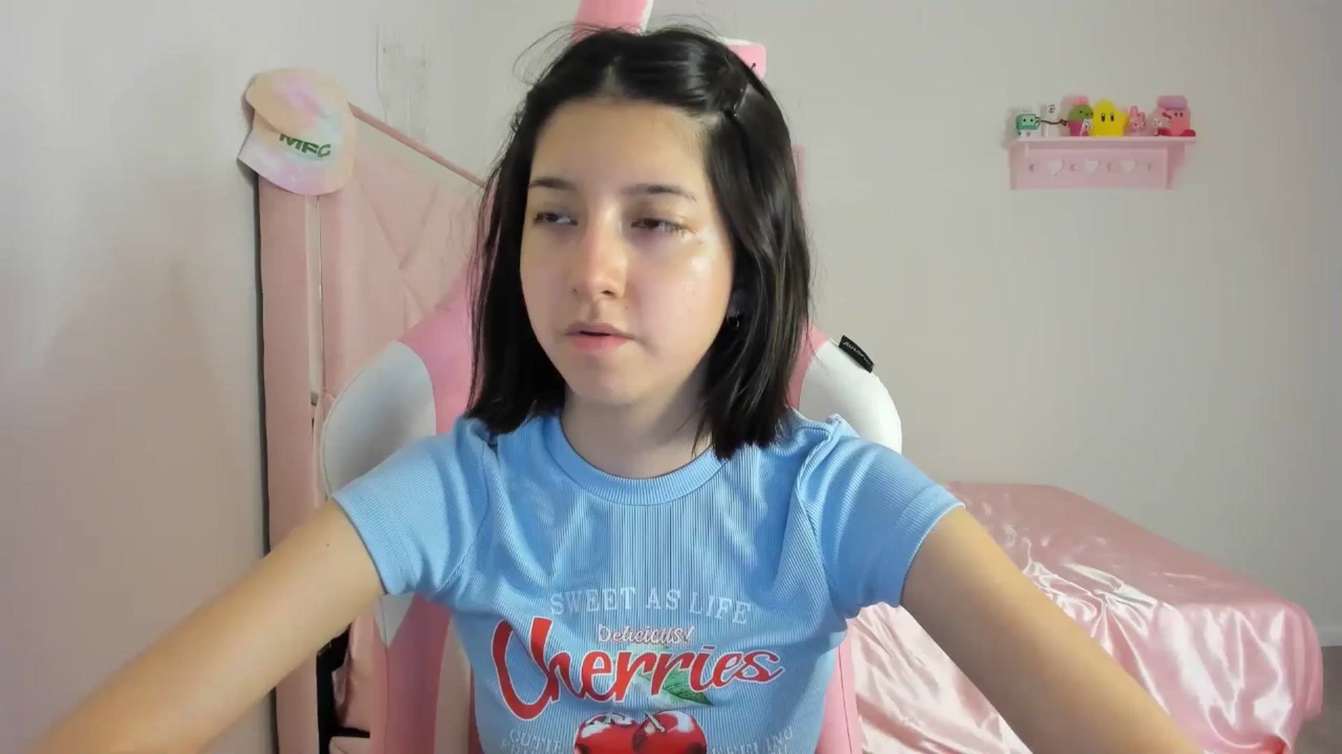 Gallery image thumbnail from Cherrycute666's myfreecams stream on, 04/30/2024, 05:58 image 15 of 20