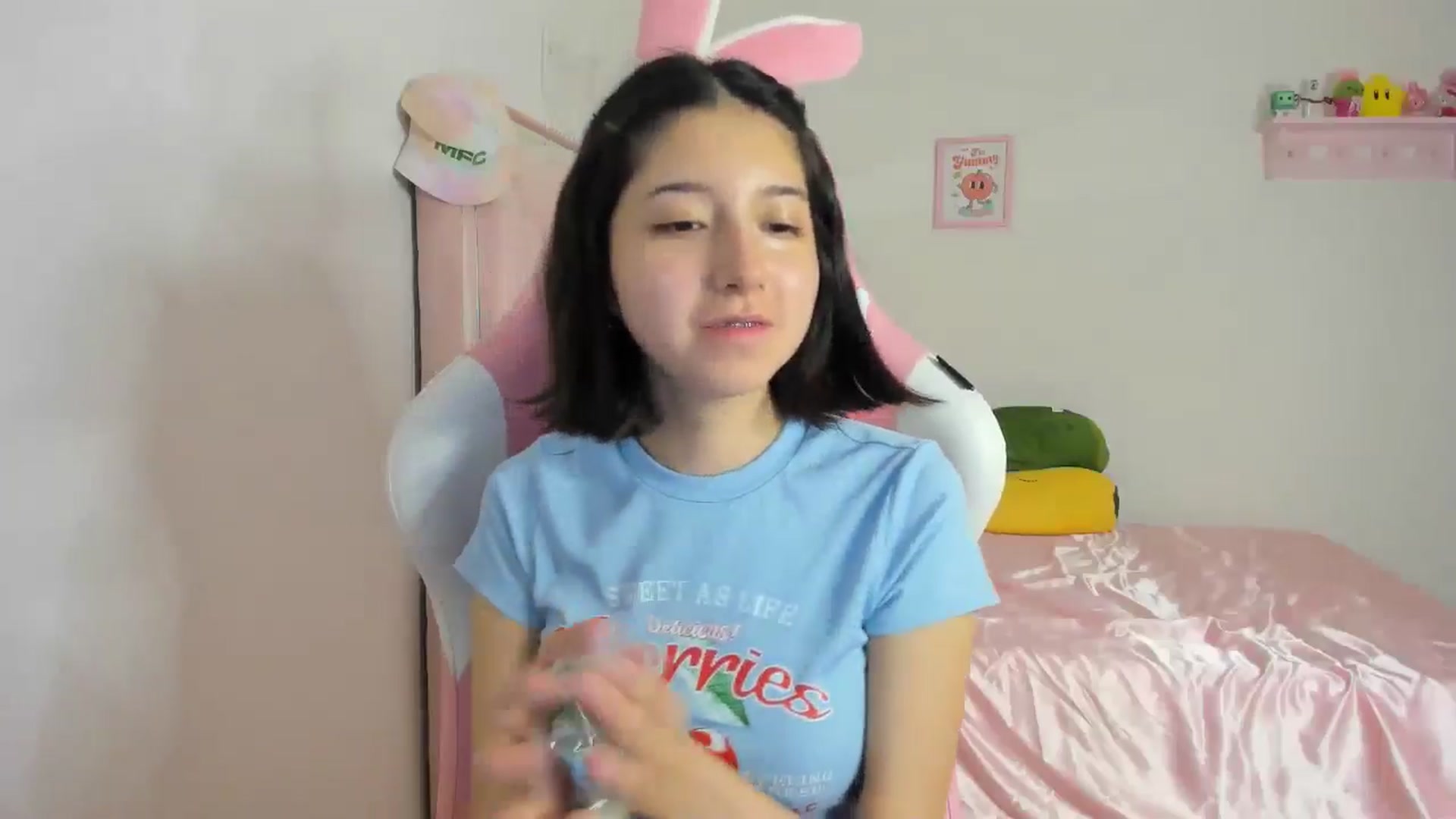 Gallery image thumbnail from Cherrycute666's myfreecams stream on, 04/30/2024, 05:58 image 2 of 20