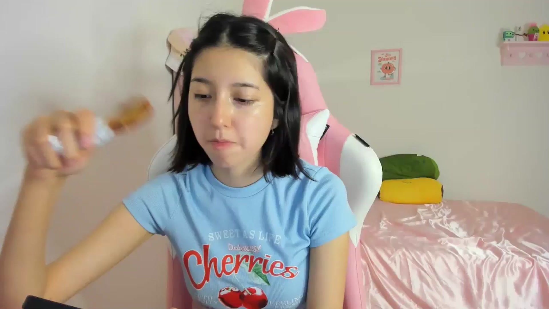 Gallery image thumbnail from Cherrycute666's myfreecams stream on, 04/30/2024, 05:58 image 3 of 20
