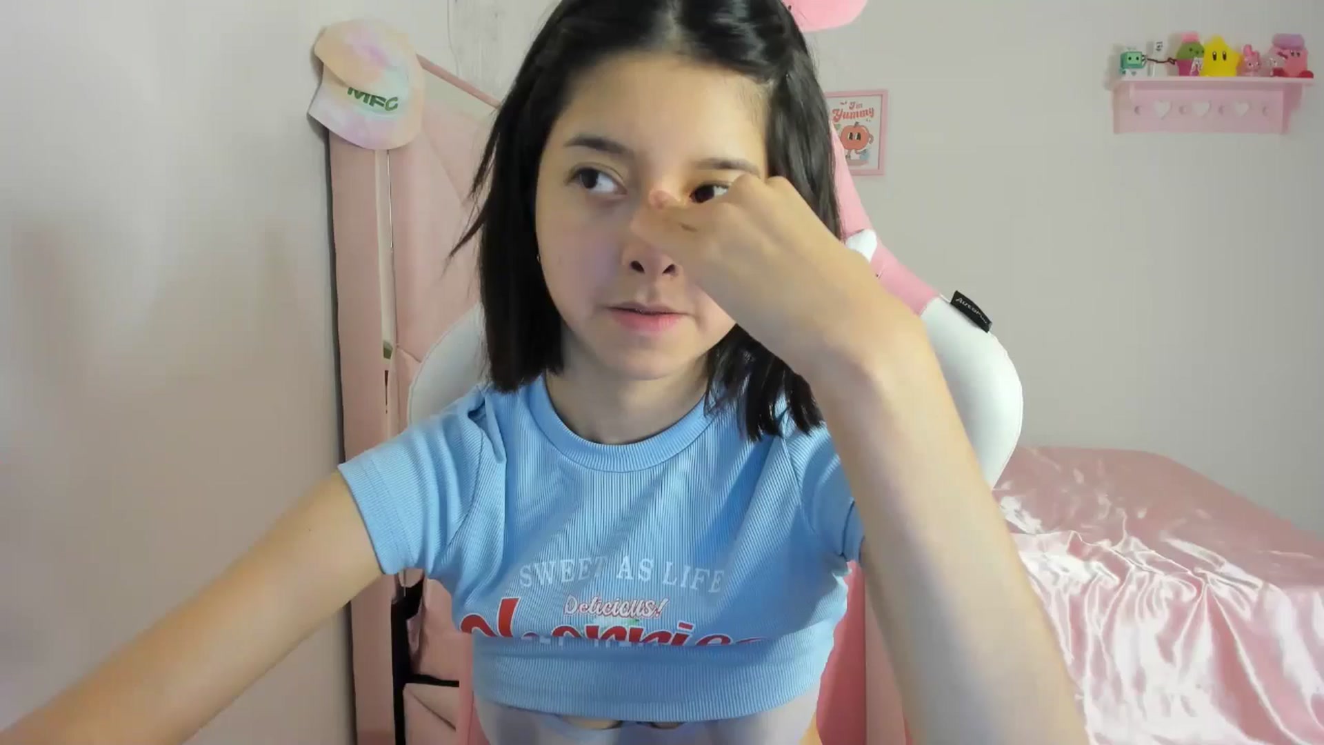Gallery image thumbnail from Cherrycute666's myfreecams stream on, 04/30/2024, 05:58 image 13 of 20