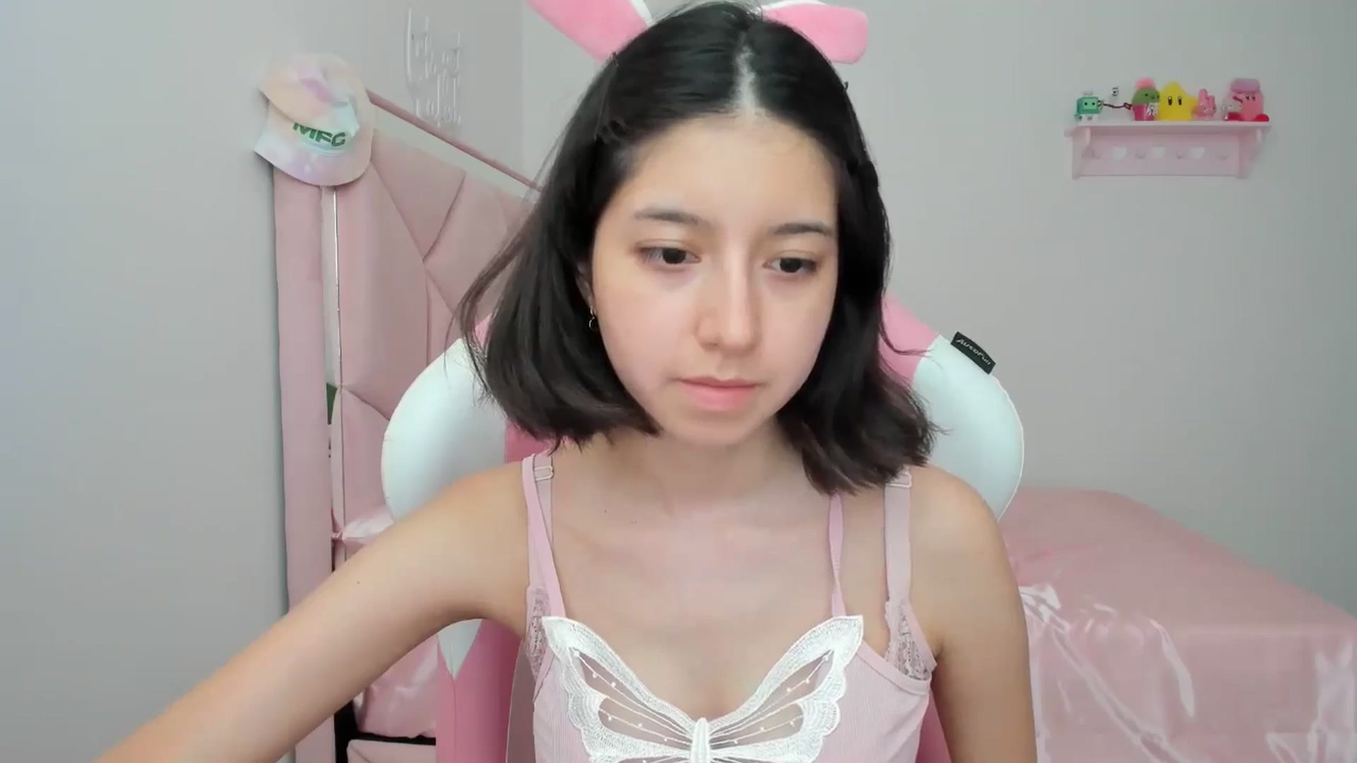 Gallery image thumbnail from Cherrycute666's myfreecams stream on, 04/30/2024, 23:14 image 17 of 20