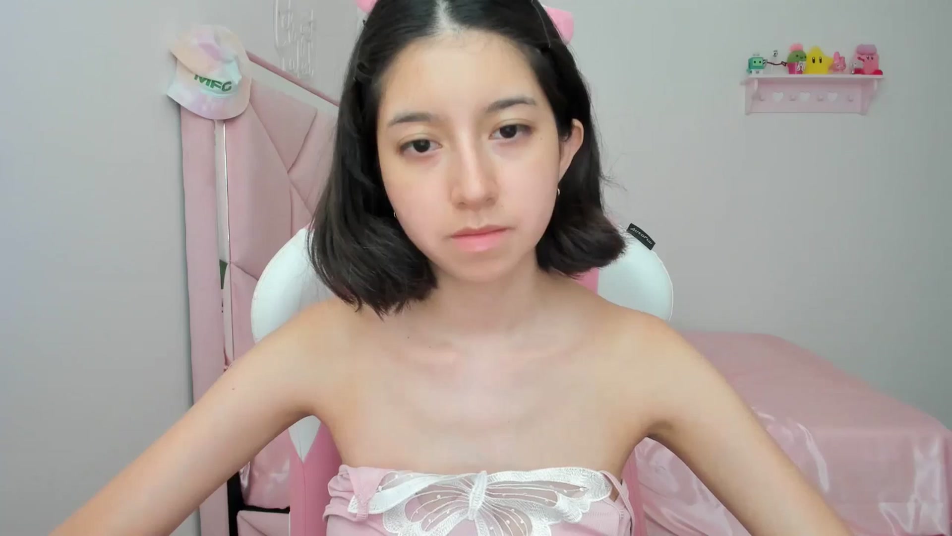 Gallery image thumbnail from Cherrycute666's myfreecams stream on, 04/30/2024, 23:14 image 3 of 20
