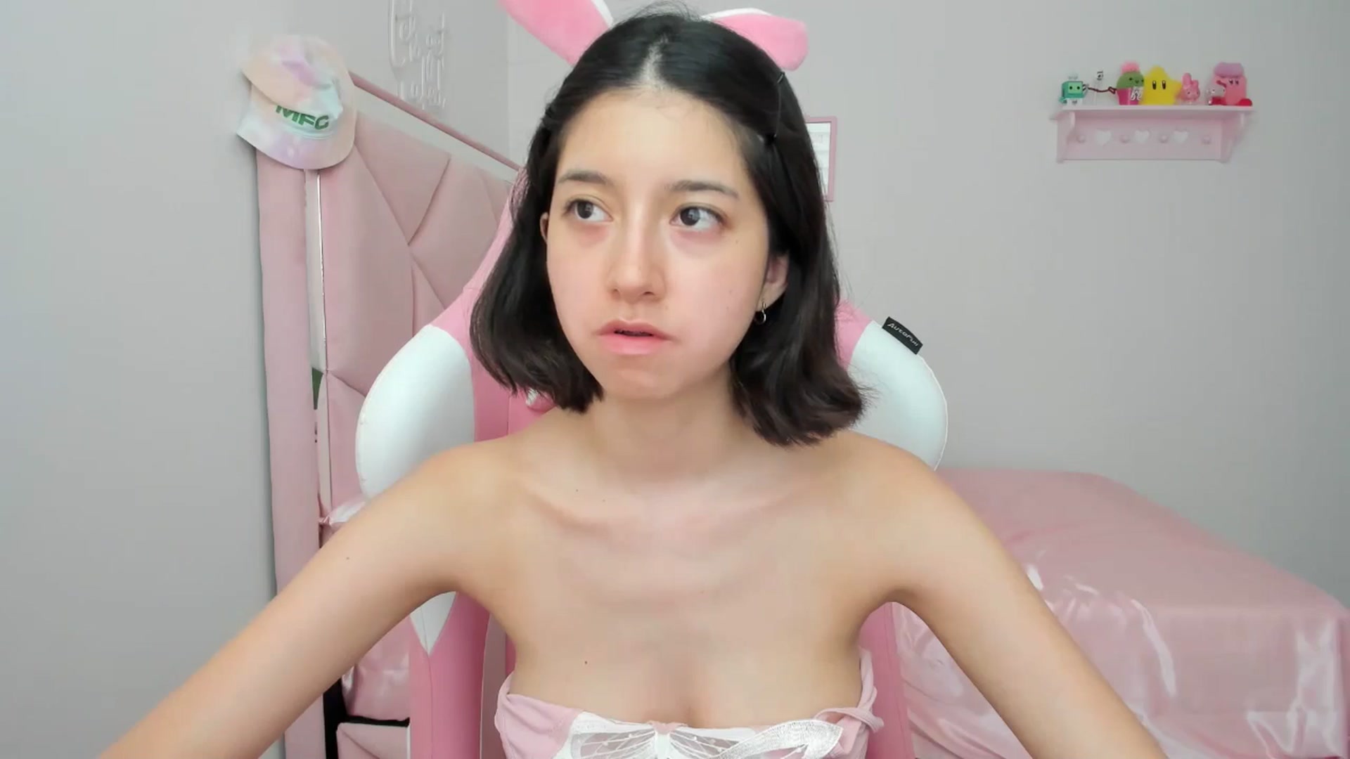 Gallery image thumbnail from Cherrycute666's myfreecams stream on, 04/30/2024, 23:14 image 10 of 20