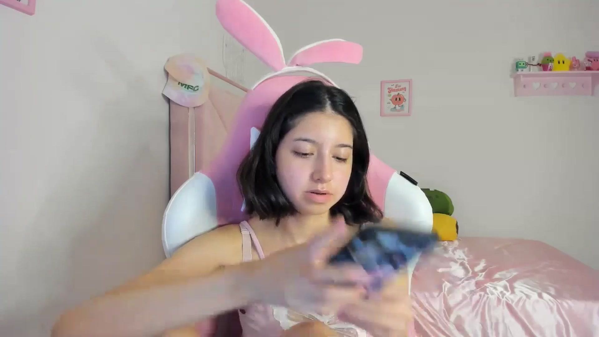 Gallery image thumbnail from Cherrycute666's myfreecams stream on, 05/01/2024, 01:28 image 20 of 20