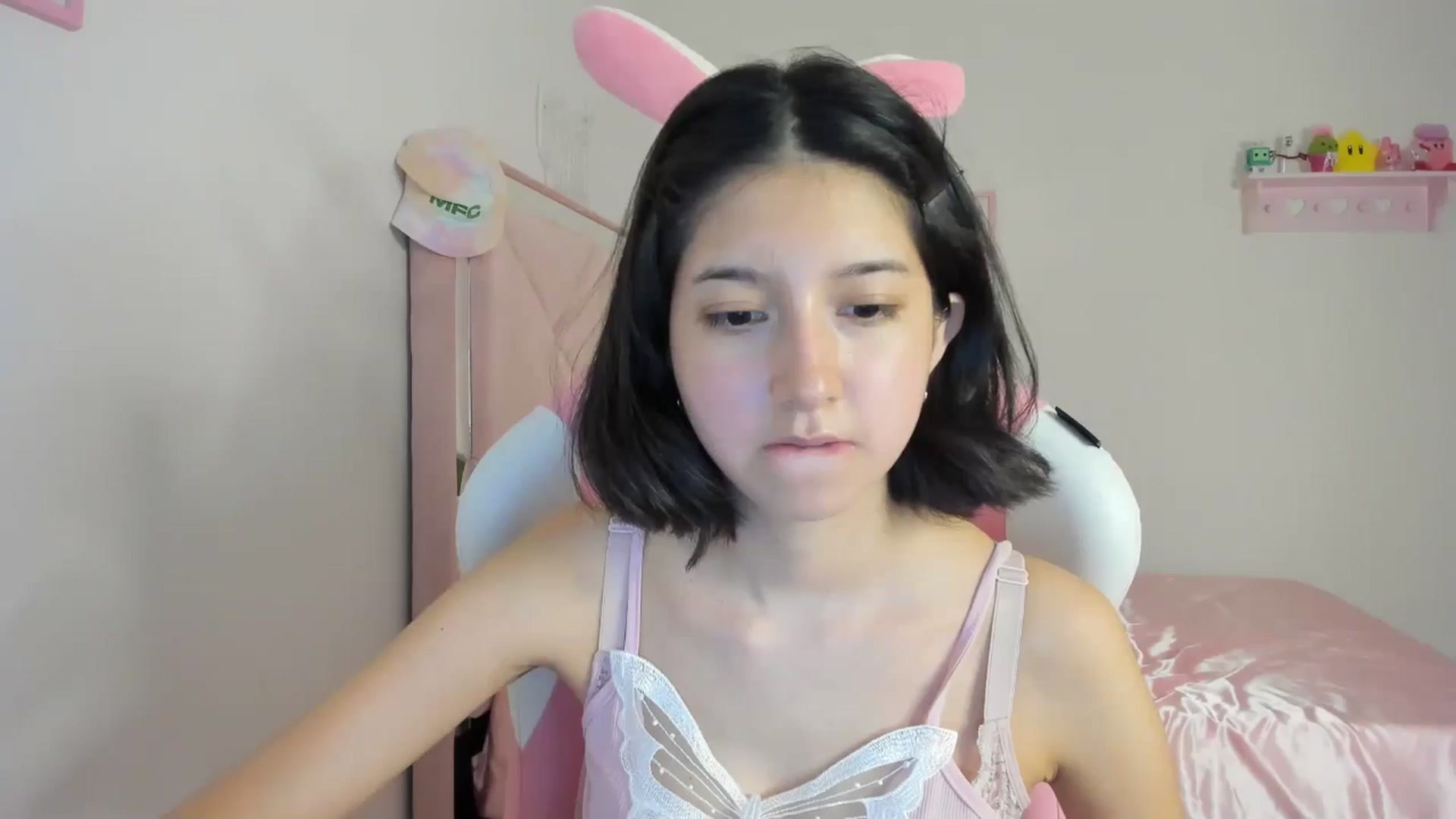 Gallery image thumbnail from Cherrycute666's myfreecams stream on, 05/01/2024, 05:33 image 18 of 20